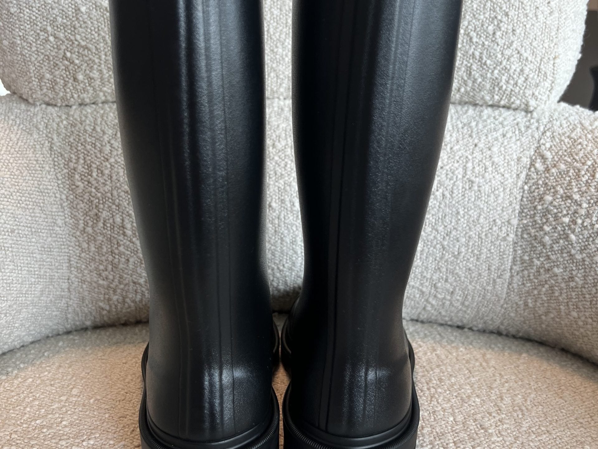 CHANEL Boots 22A Caoutchouk CC High Boots Black - Redeluxe