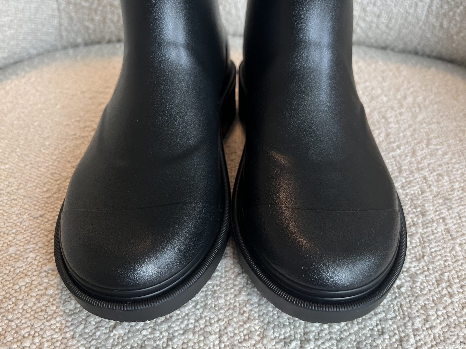 CHANEL Boots 22A Caoutchouk CC High Boots Black - Redeluxe