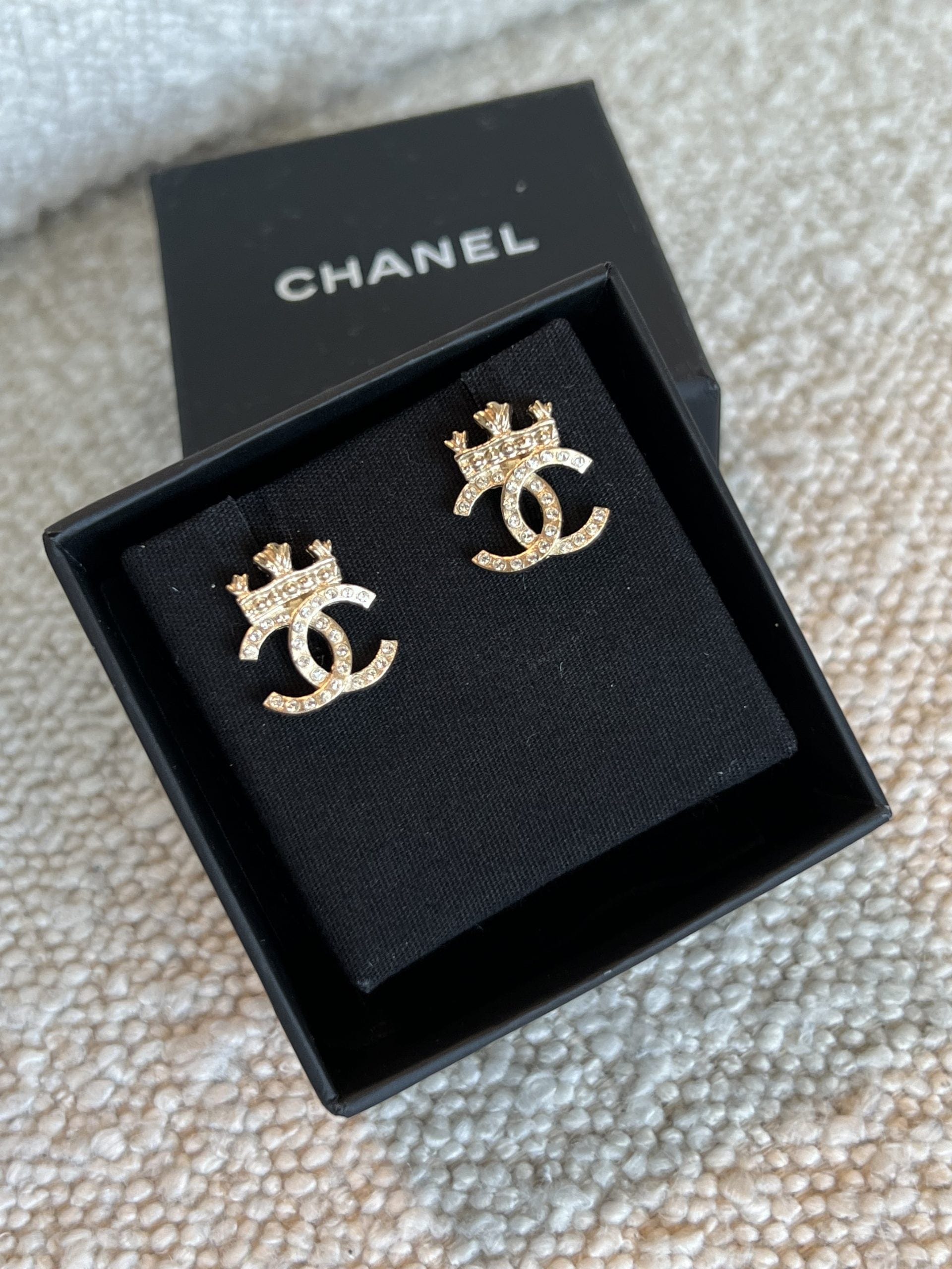 Chanel Crystal CC Crown Gold Earrings – REDELUXE - Main Image