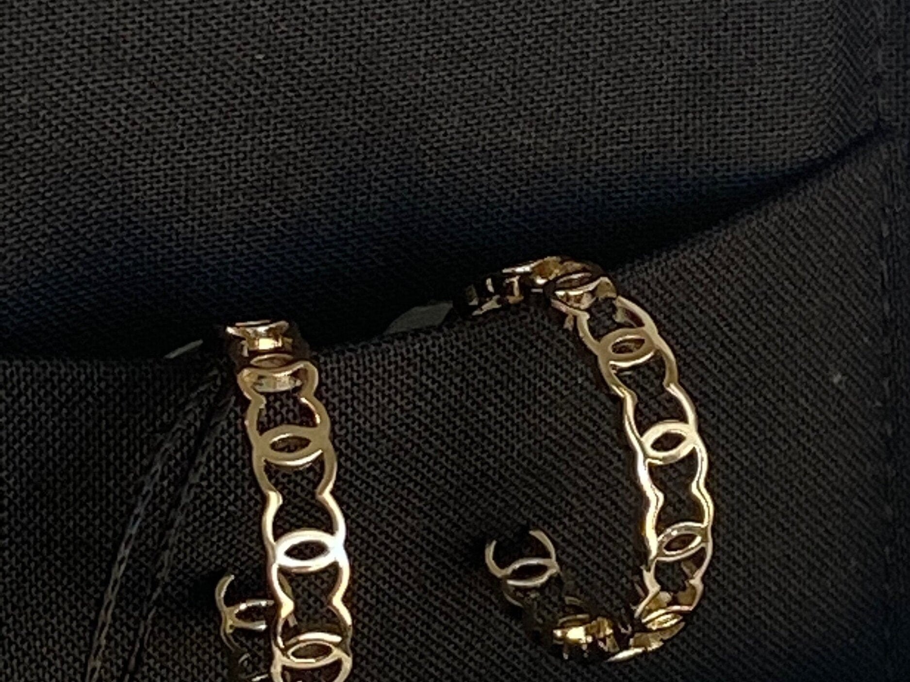 CHANEL Earrings Gold 21A CC Dangle Hoops Earrings Gold - Redeluxe