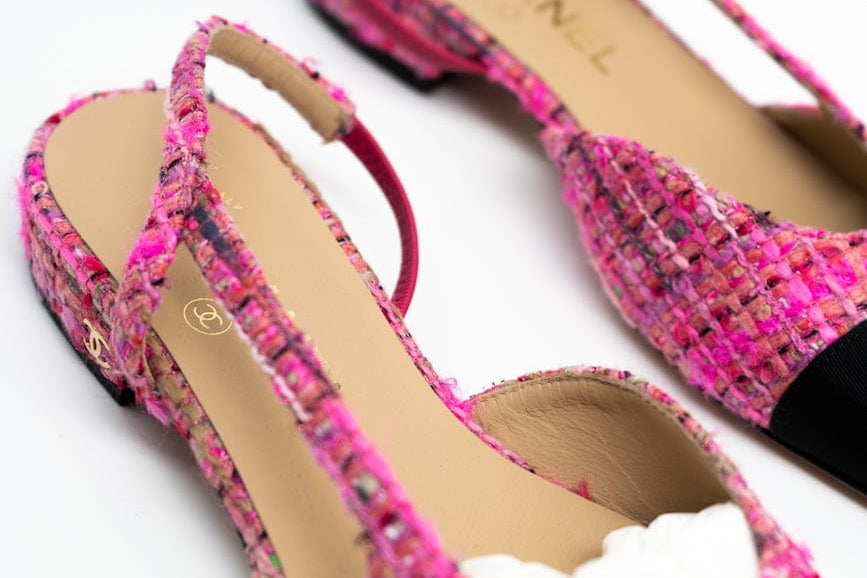 CHANEL Flats Chanel Tweed Slingbacks Size 36/5.5 Pink / Black - Redeluxe