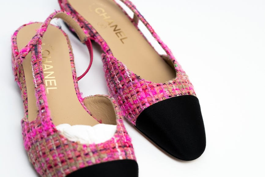 CHANEL Flats Chanel Tweed Slingbacks Size 36/5.5 Pink / Black - Redeluxe