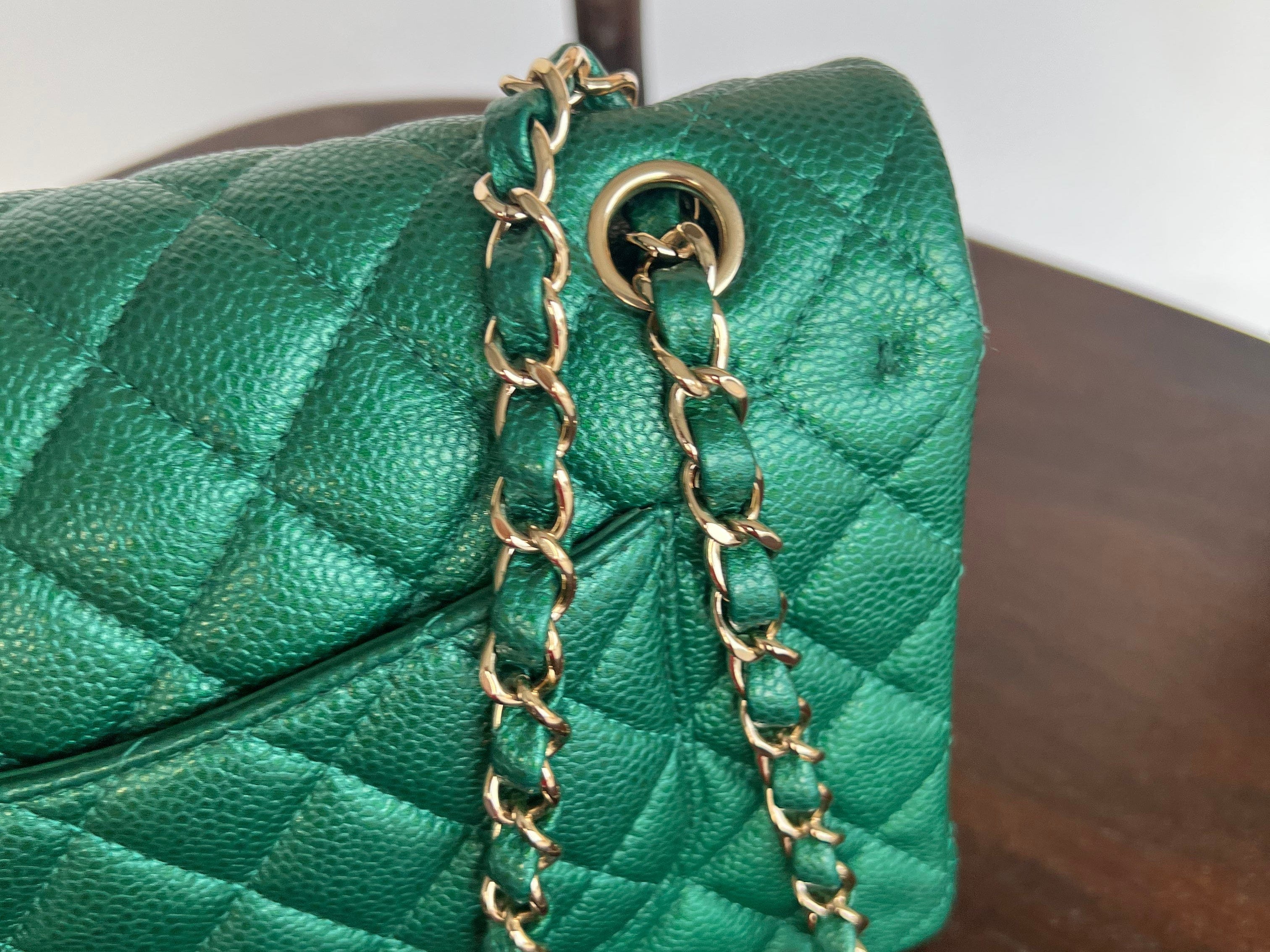 CHANEL Handbag 18S Emerald Green Caviar Quilted Classic Flap Medium Light Gold Hardware - Redeluxe