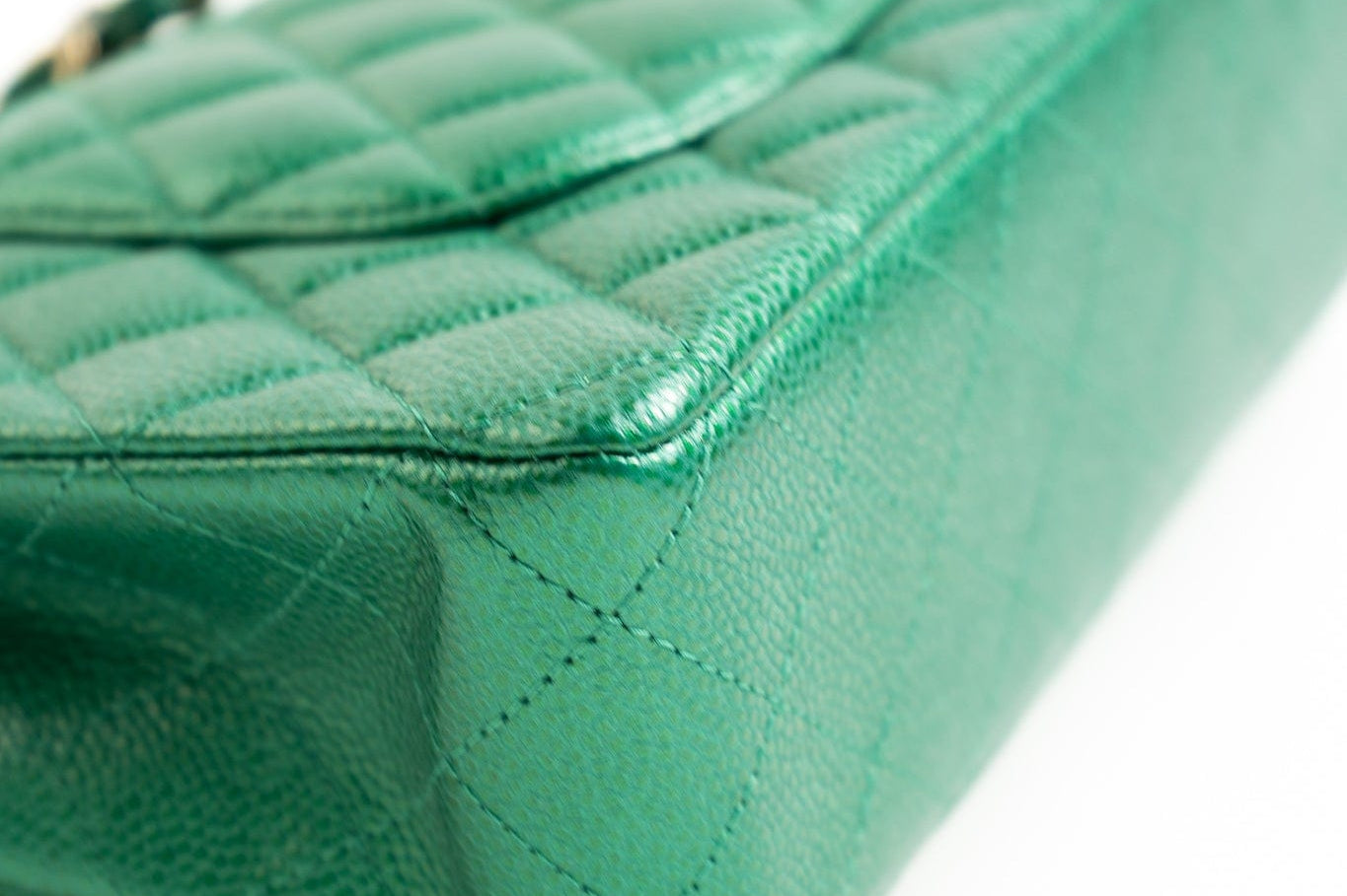 CHANEL Handbag 18S Emerald Green Caviar Quilted Classic Flap Medium Light Gold Hardware - Redeluxe