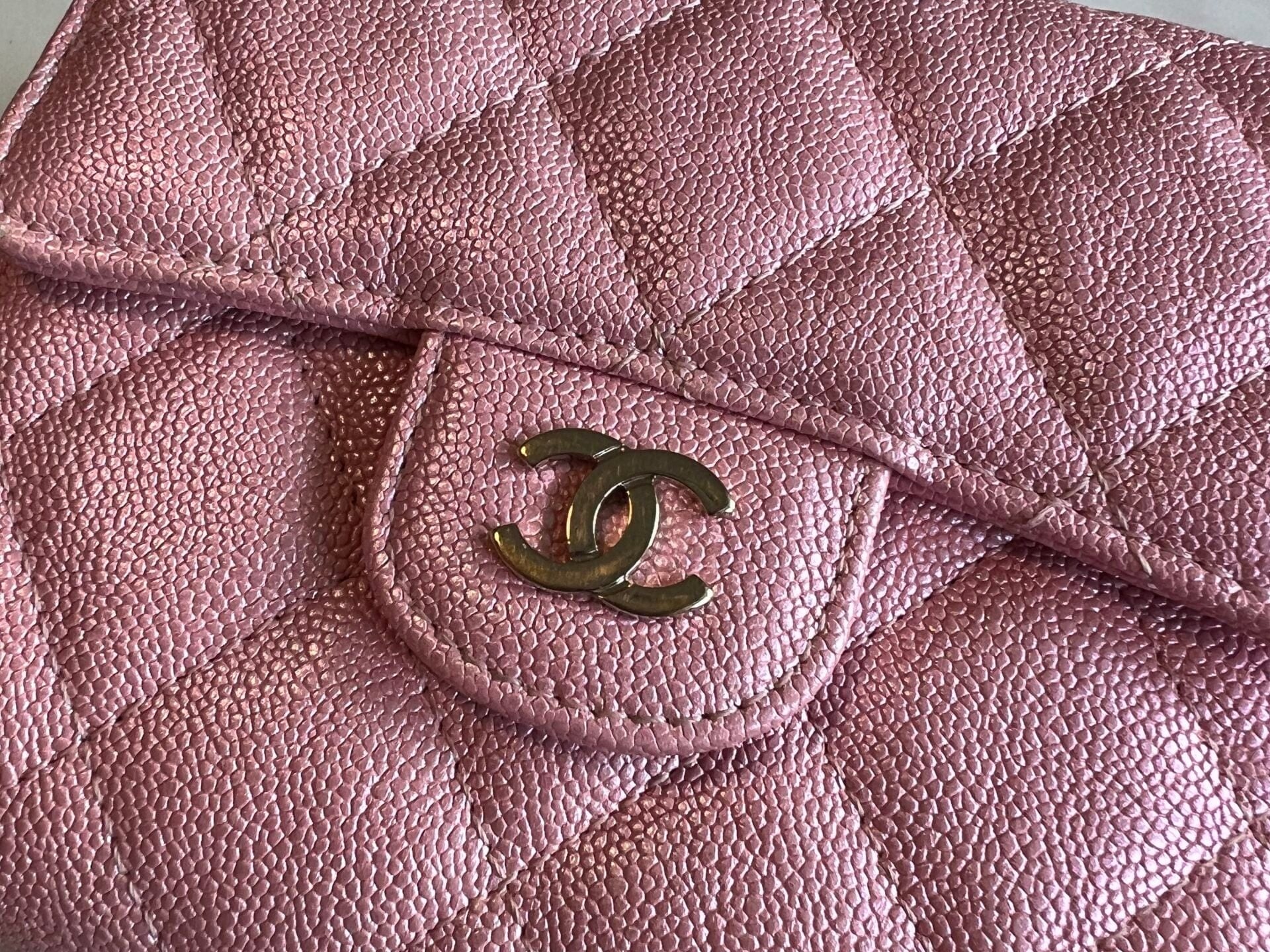 CHANEL Handbag 19S Pink Iridescent Caviar Quilted Flap Wallet - Redeluxe
