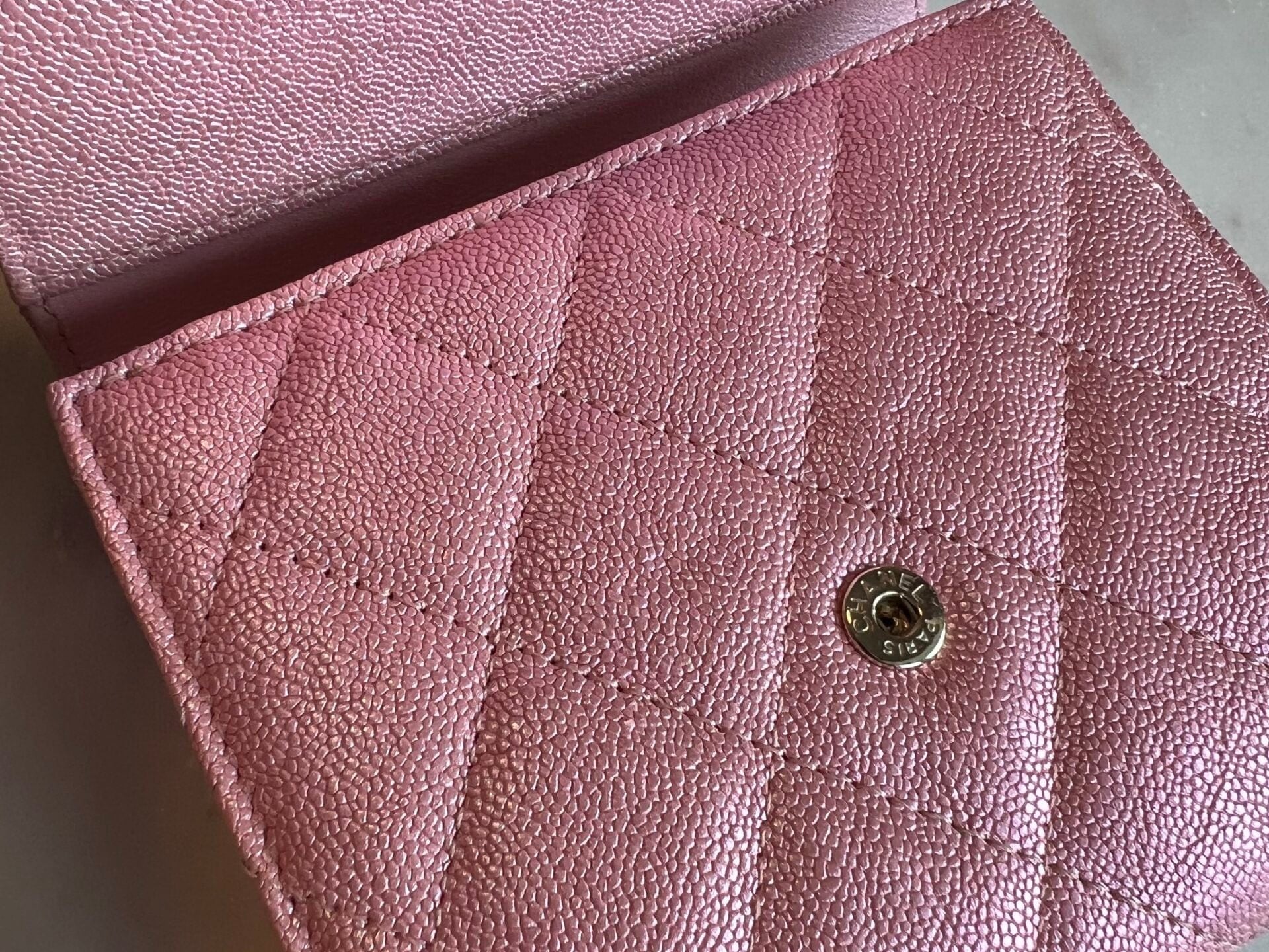 CHANEL Handbag 19S Pink Iridescent Caviar Quilted Flap Wallet - Redeluxe