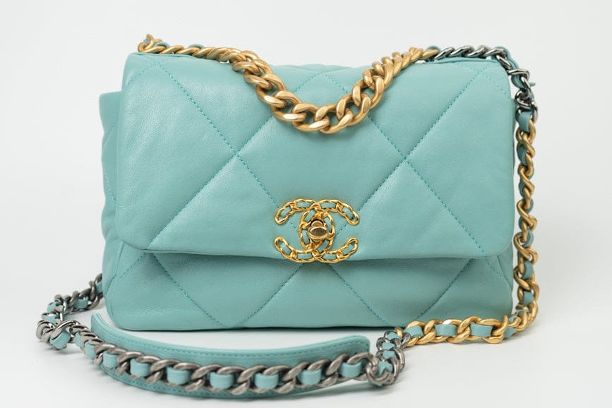 CHANEL Handbag 20C Tiffany Blue Goatskin 19 Flap Small Mixed Hardware - Redeluxe