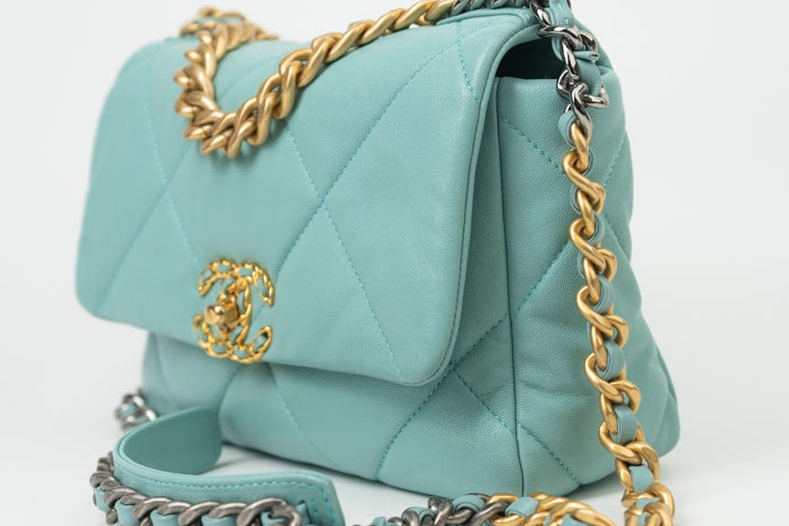 CHANEL Handbag 20C Tiffany Blue Goatskin 19 Flap Small Mixed Hardware - Redeluxe
