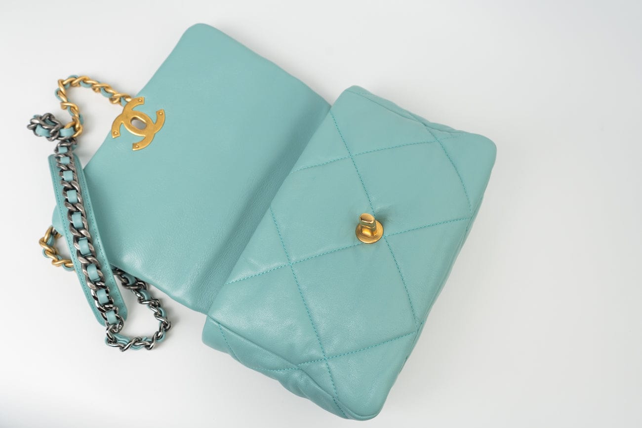 CHANEL Handbag 20C Tiffany Blue Goatskin 19 Flap Small Mixed Hardware - Redeluxe