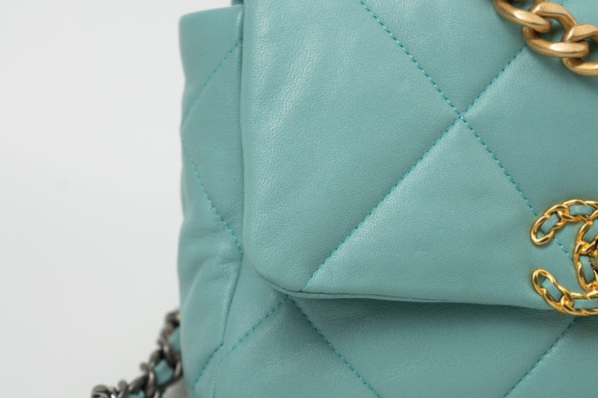 CHANEL Handbag 20C Tiffany Blue Goatskin 19 Flap Small Mixed Hardware - Redeluxe