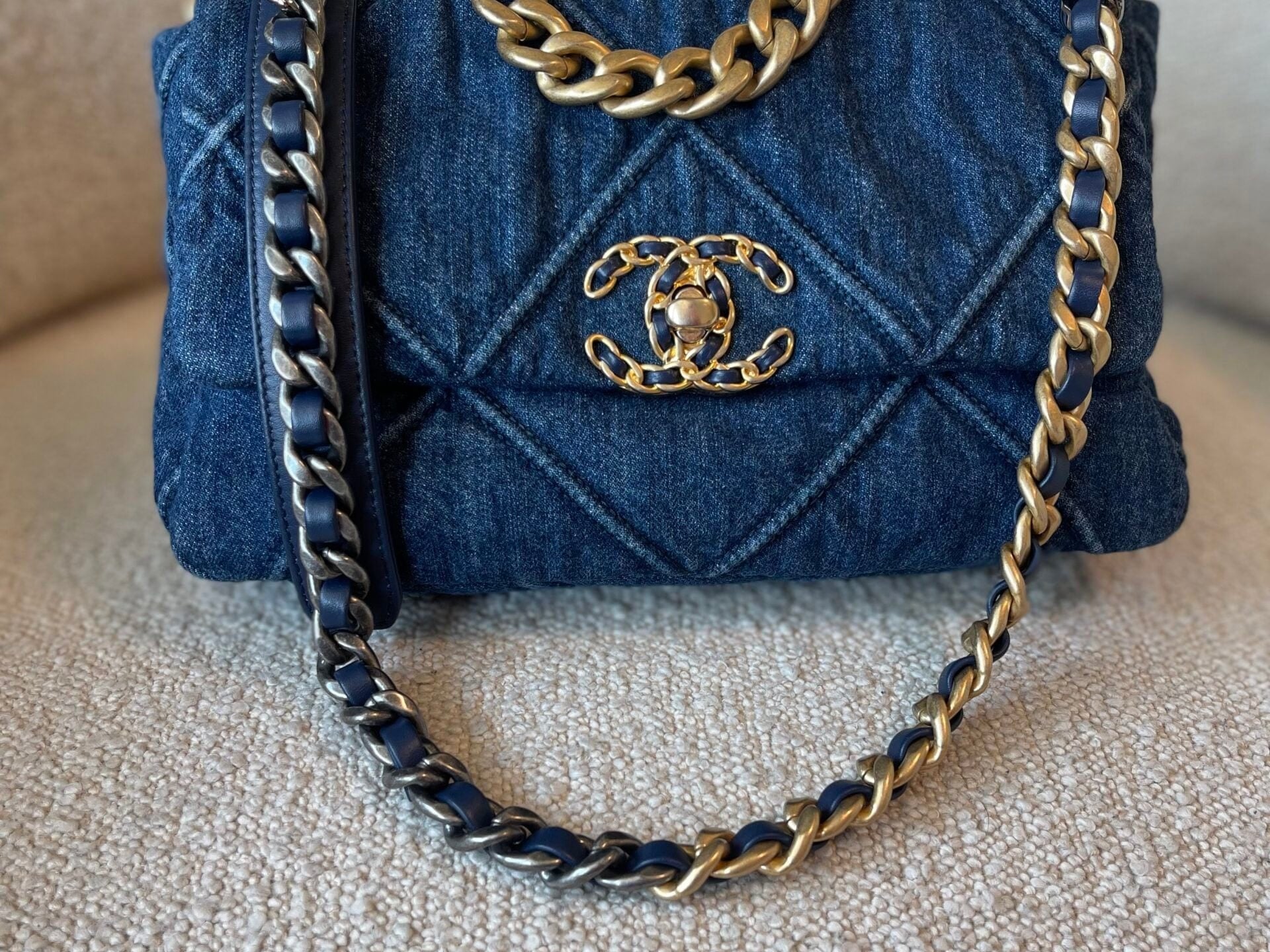 CHANEL Handbag 20S Blue Denim 19 Flap Quilted Small Mixed Hardware - Redeluxe