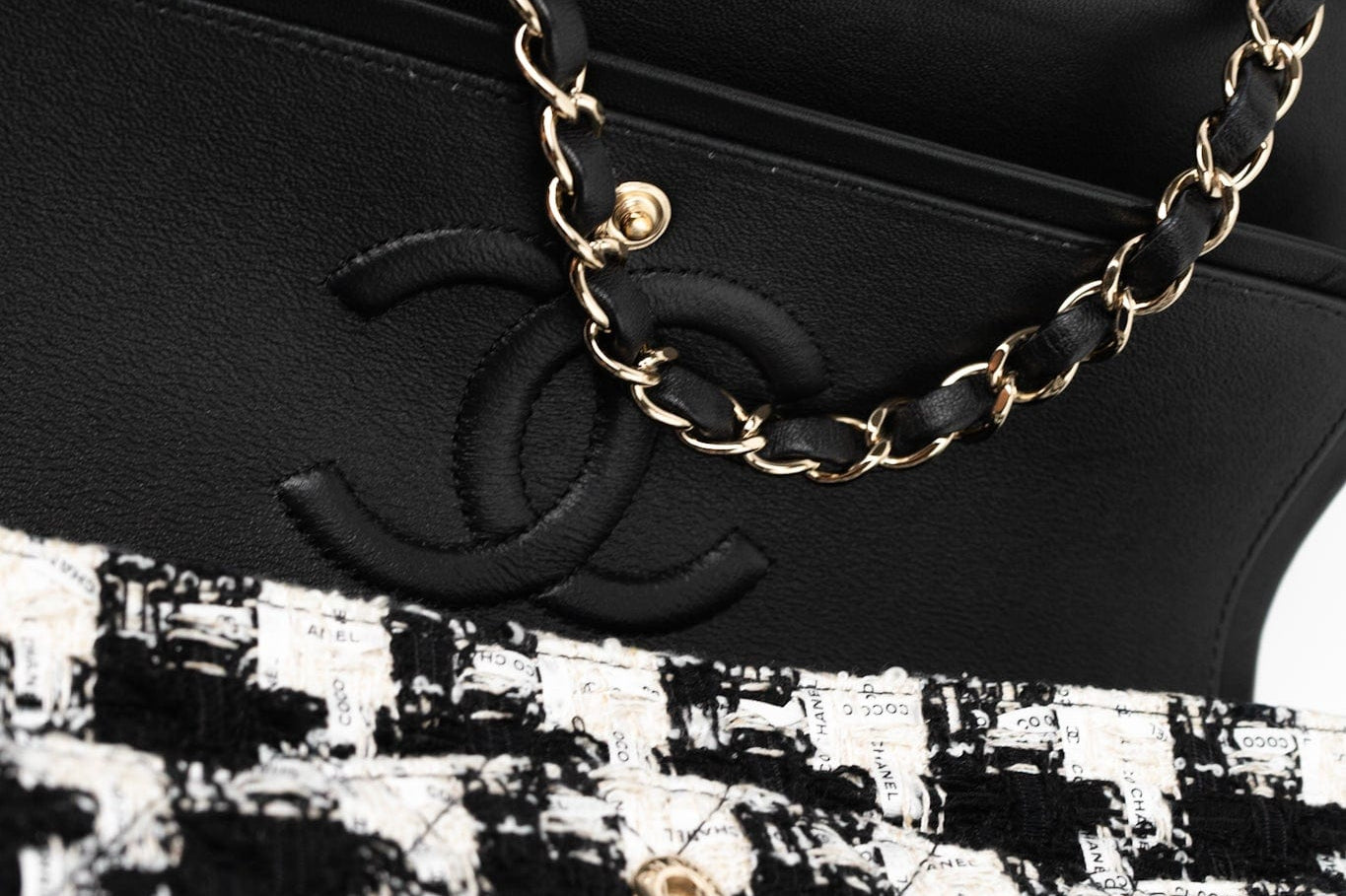 CHANEL Handbag 20S Ecru Black & White Tweed Quilted Medium Classic Flap LGHW - Redeluxe