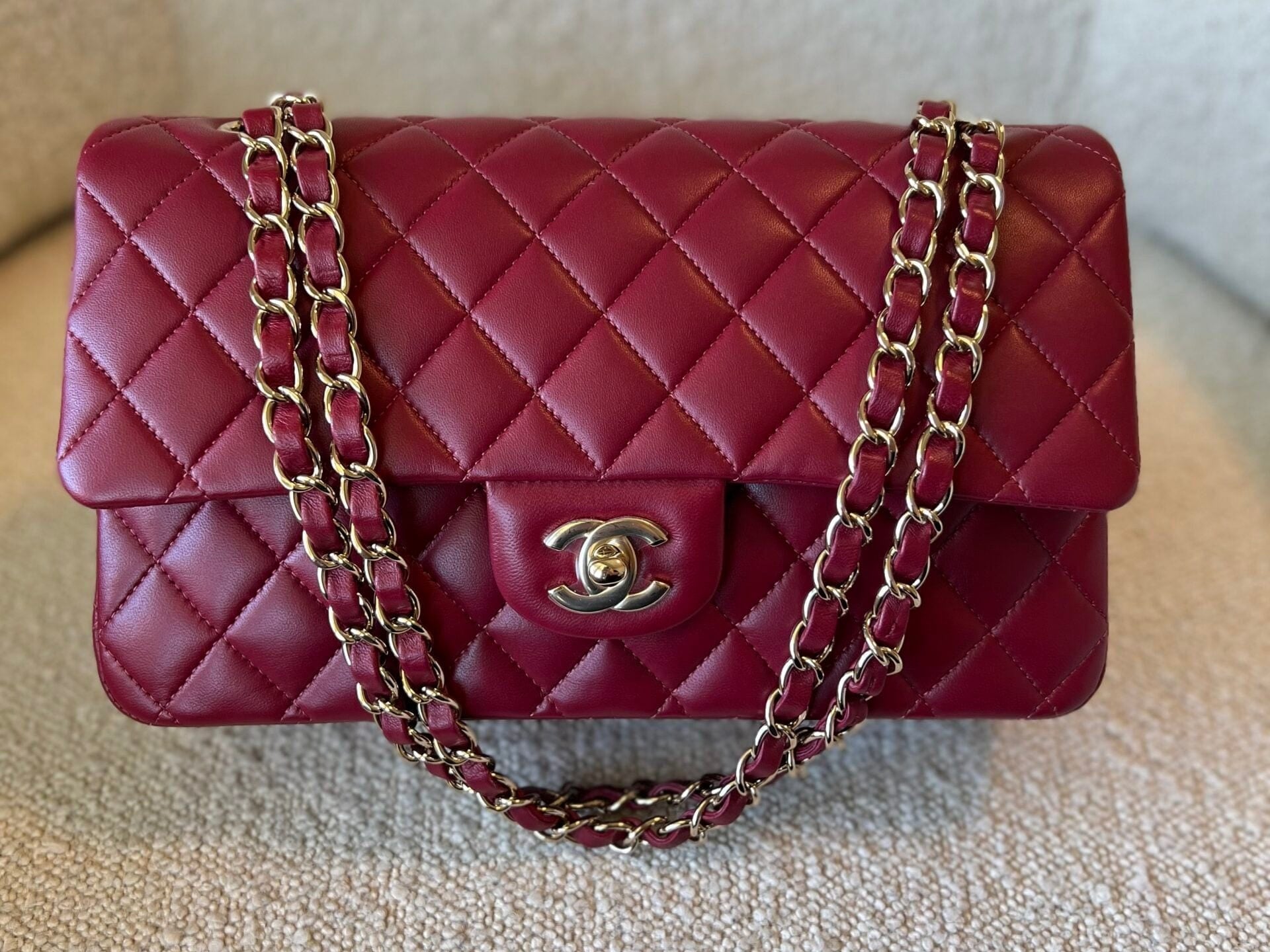 CHANEL Handbag 21A Burgundy Lambskin Quilted Classic Flap Medium LGHW - Redeluxe