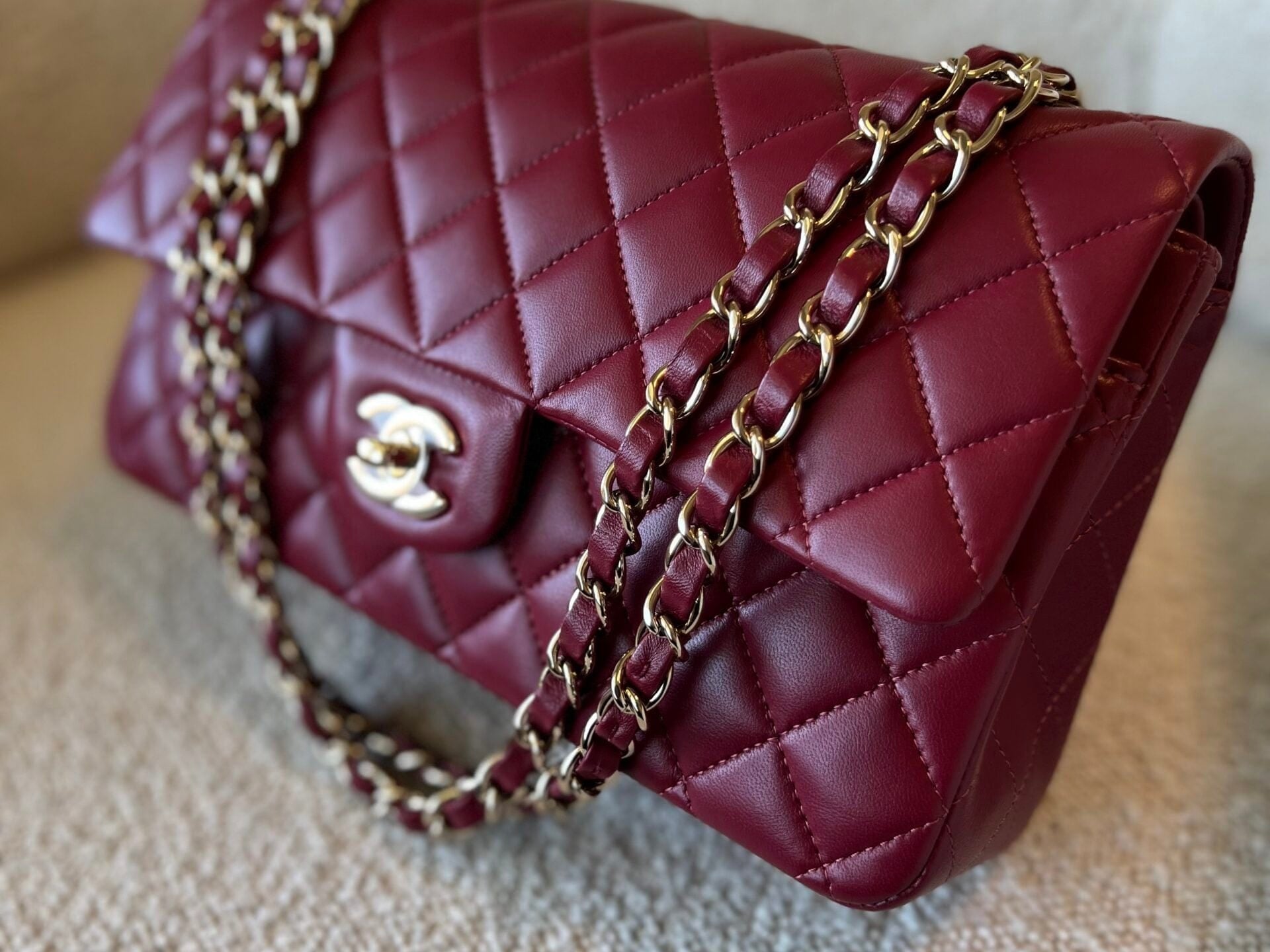 CHANEL Handbag 21A Burgundy Lambskin Quilted Classic Flap Medium LGHW - Redeluxe