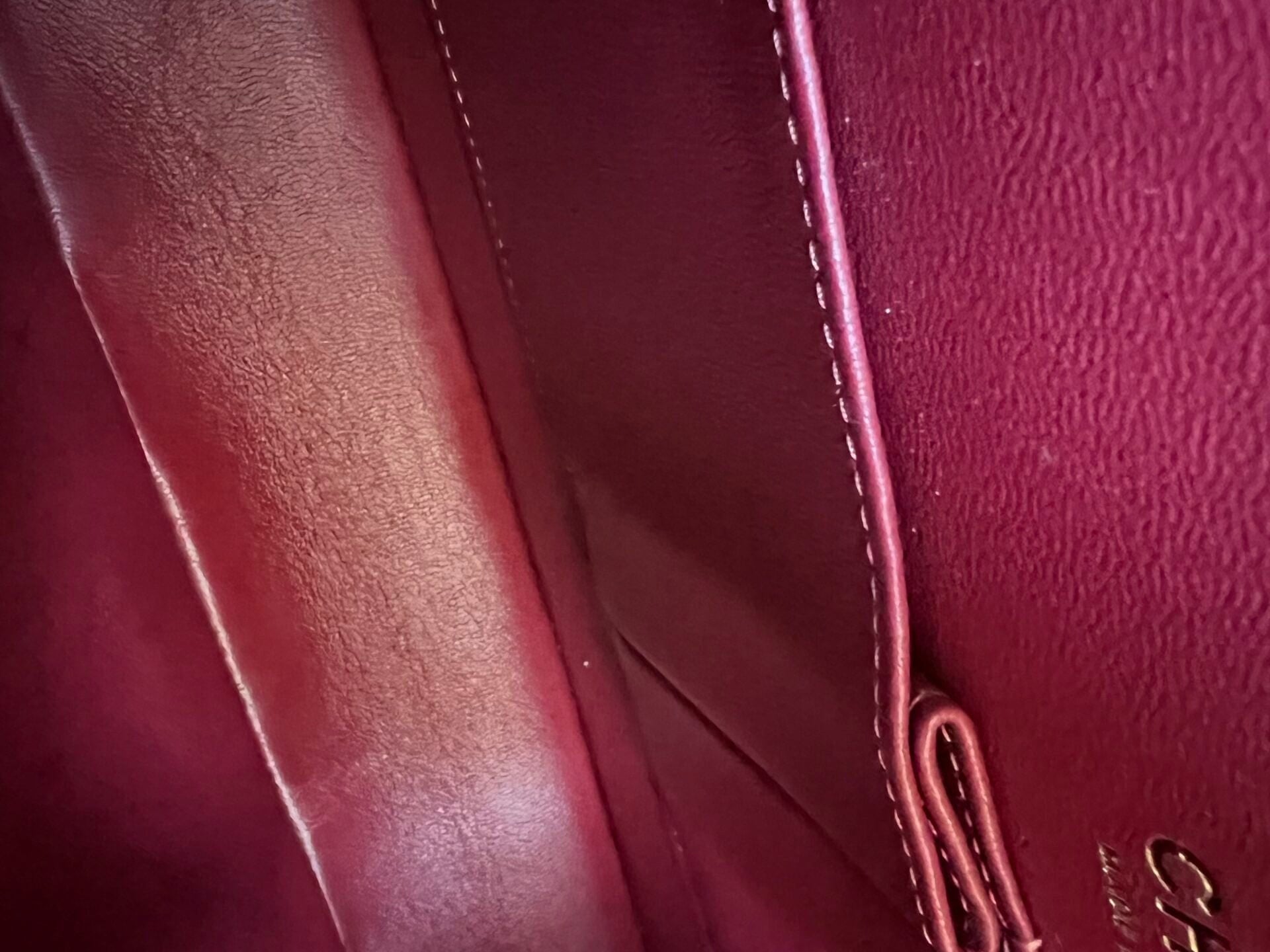 CHANEL Handbag 21A Burgundy Lambskin Quilted Classic Flap Medium LGHW - Redeluxe