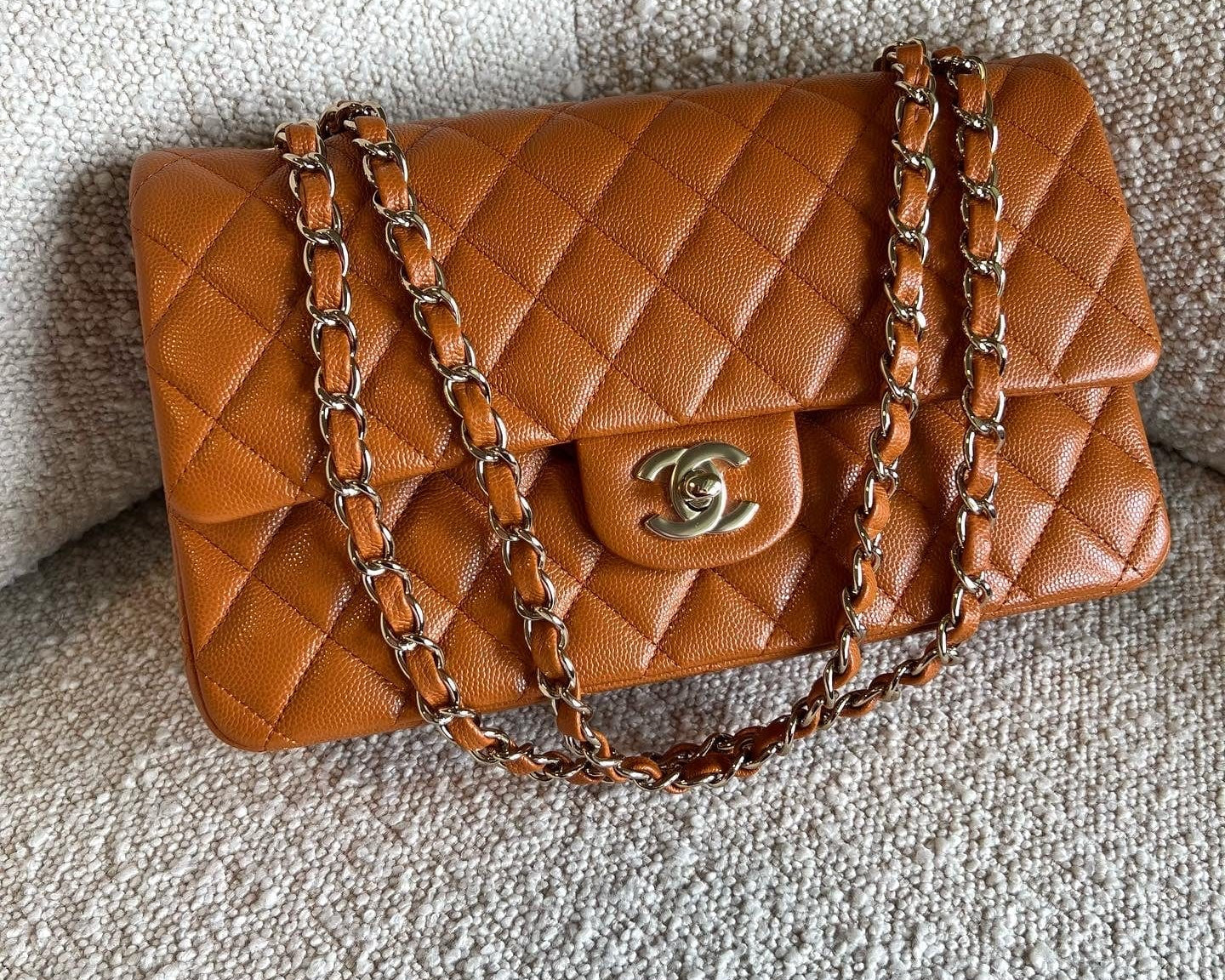 CHANEL Handbag 21A Caramel / Light Brown Caviar Quilted Classic Flap Medium LGHW - Redeluxe