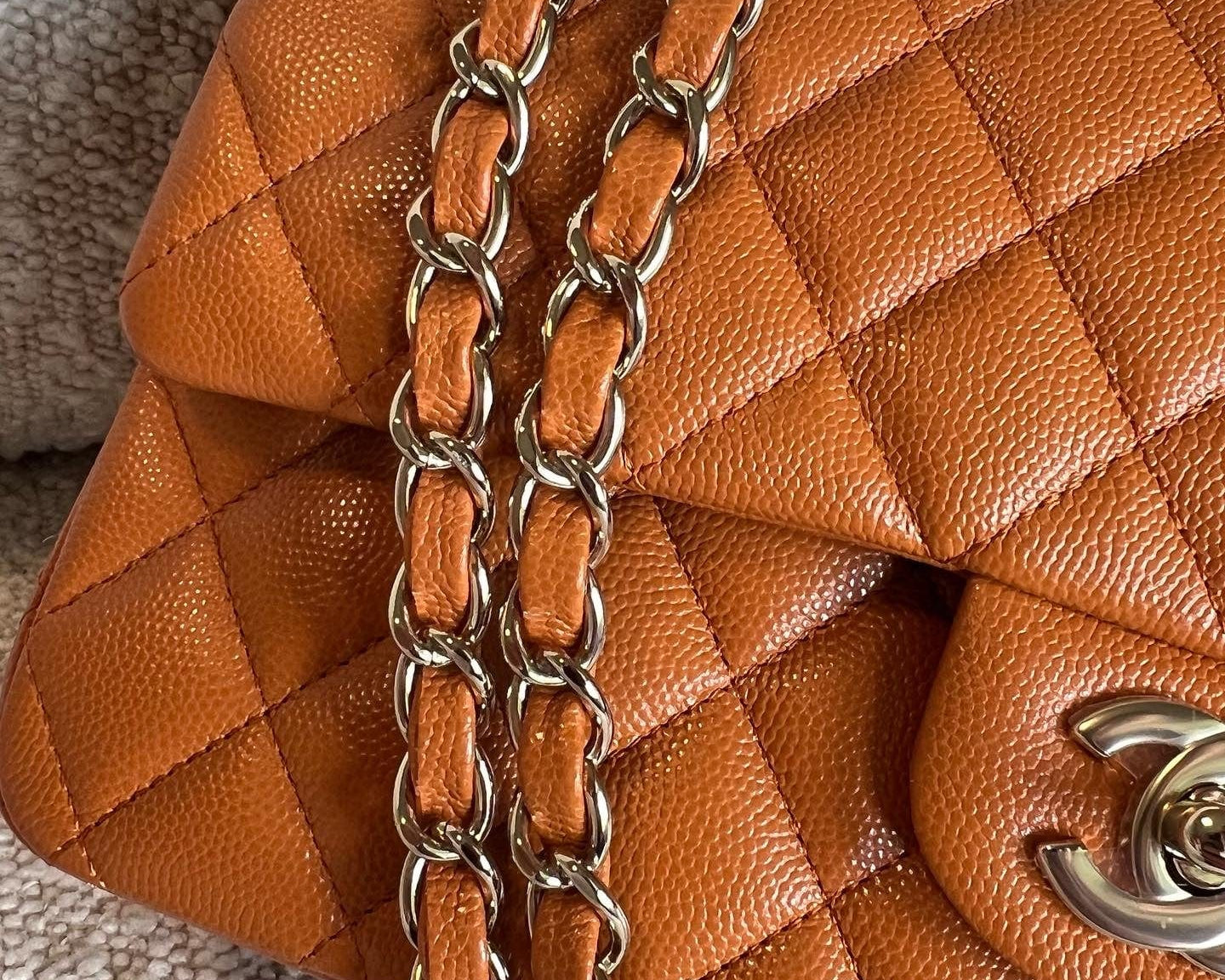 CHANEL Handbag 21A Caramel / Light Brown Caviar Quilted Classic Flap Medium LGHW - Redeluxe
