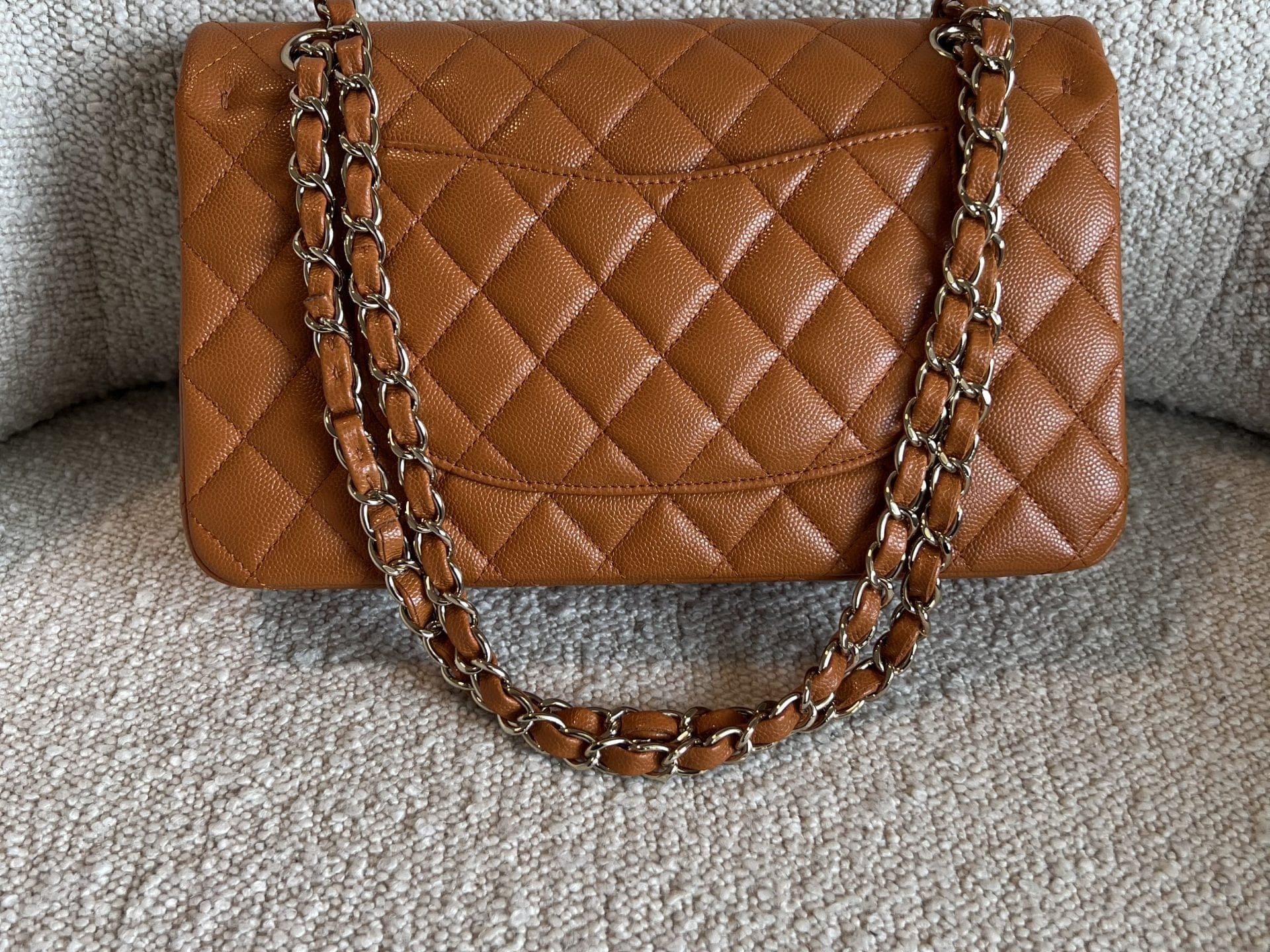 CHANEL Handbag 21A Caramel / Light Brown Caviar Quilted Classic Flap Medium LGHW - Redeluxe
