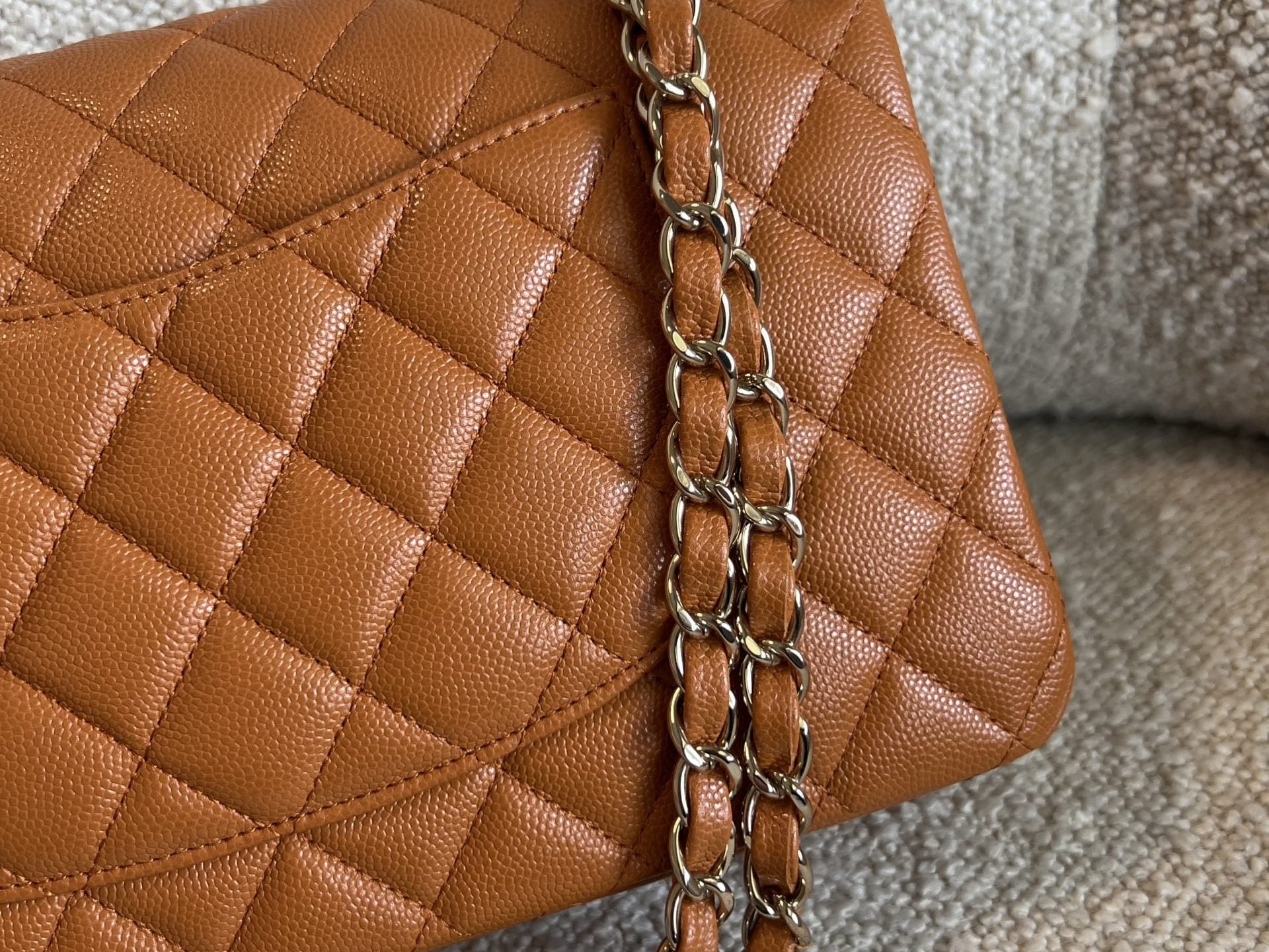 CHANEL Handbag 21A Caramel / Light Brown Caviar Quilted Classic Flap Medium LGHW - Redeluxe