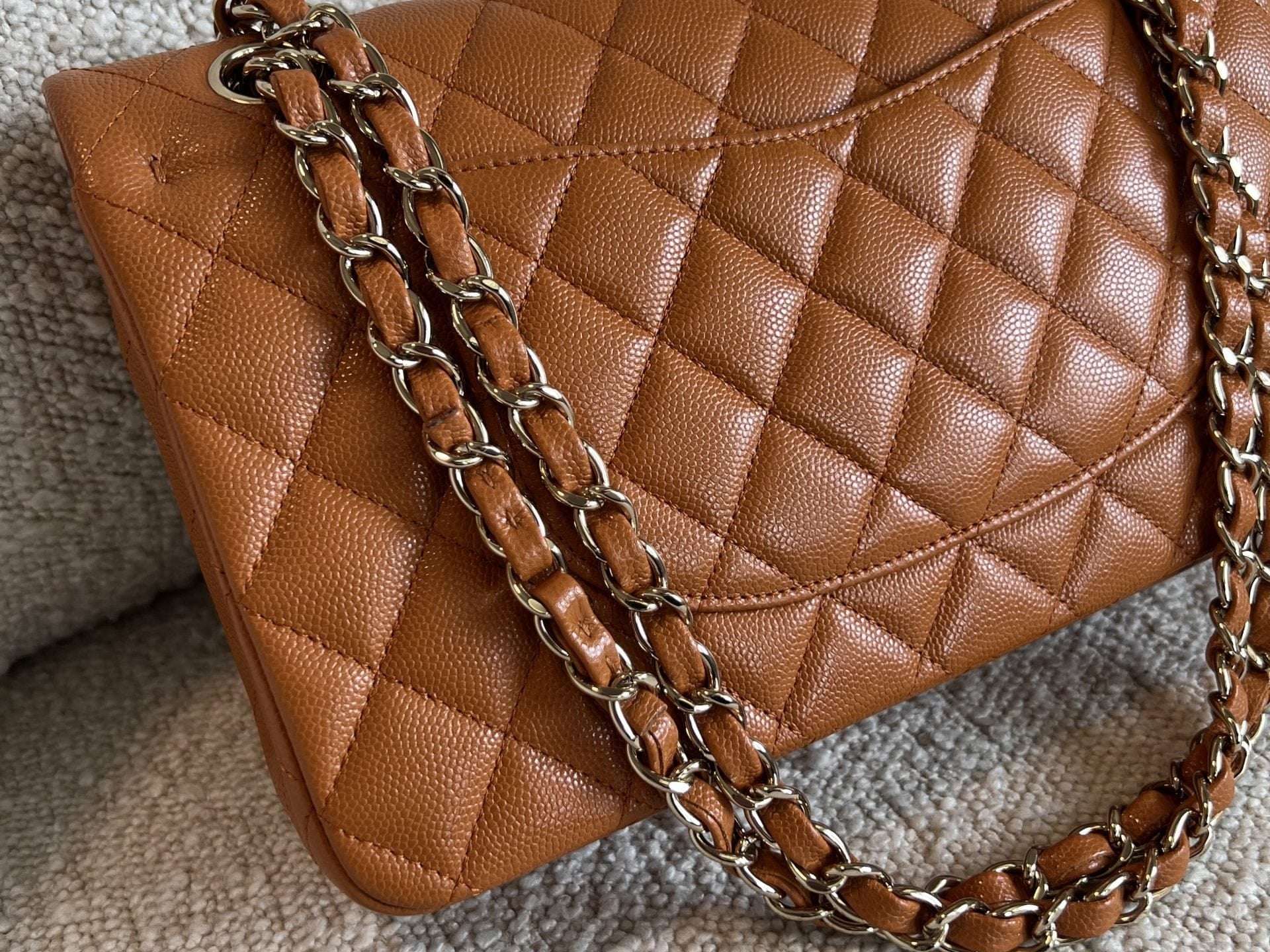 CHANEL Handbag 21A Caramel / Light Brown Caviar Quilted Classic Flap Medium LGHW - Redeluxe