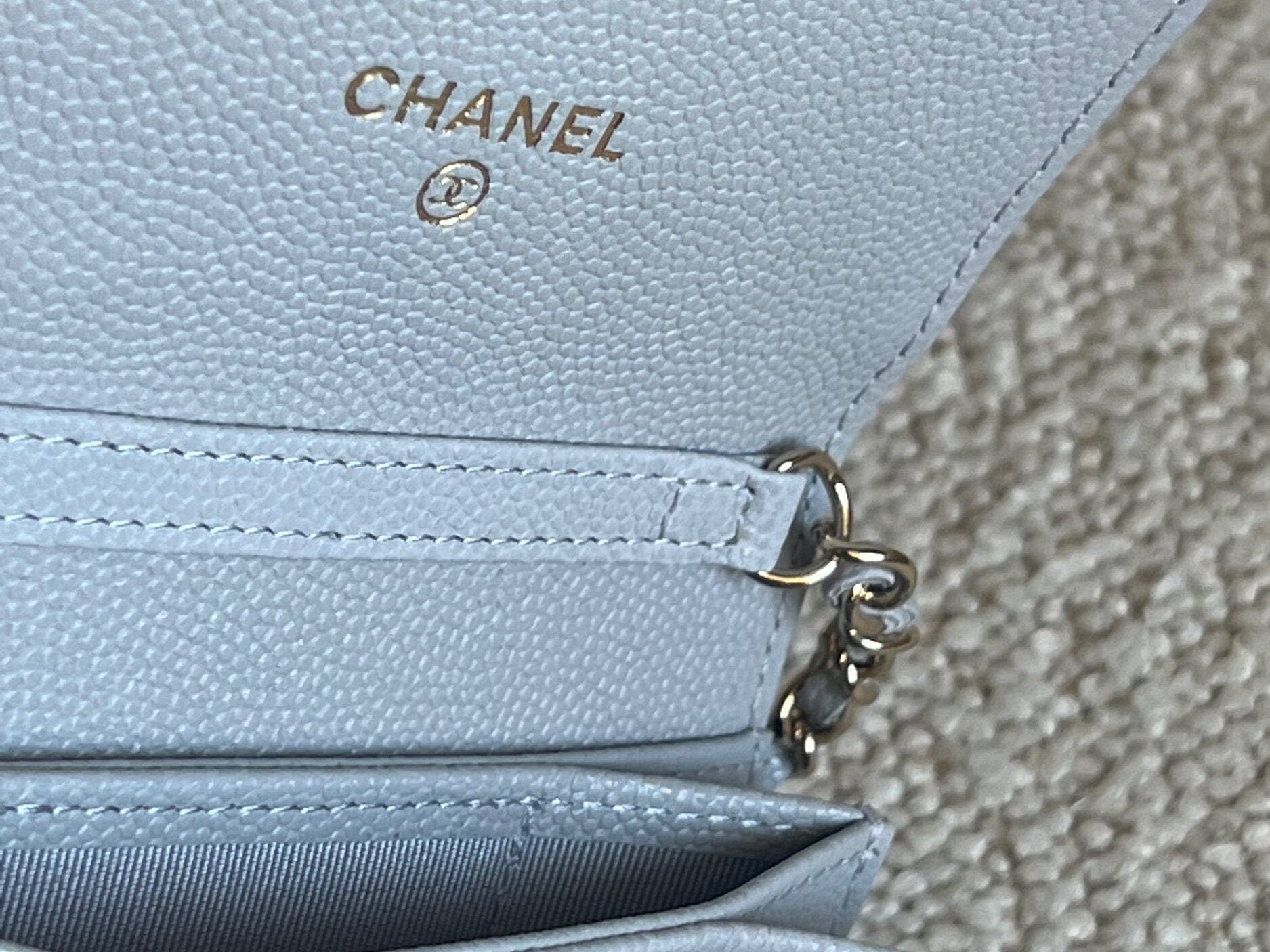CHANEL Handbag 21A Caviar Quilted Flap Card Holder On Chain Grey - Redeluxe