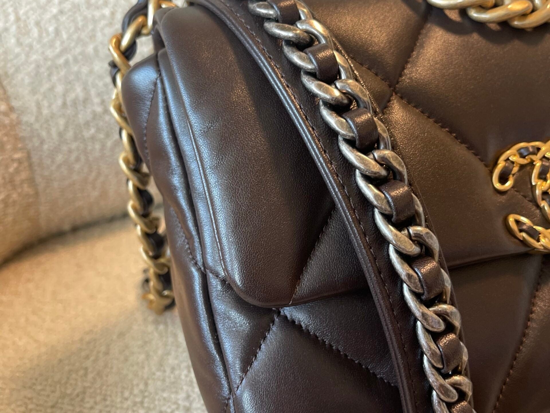 CHANEL Handbag 21A Dark Brown Lambskin Quilted 19 Flap Small MHW - Redeluxe