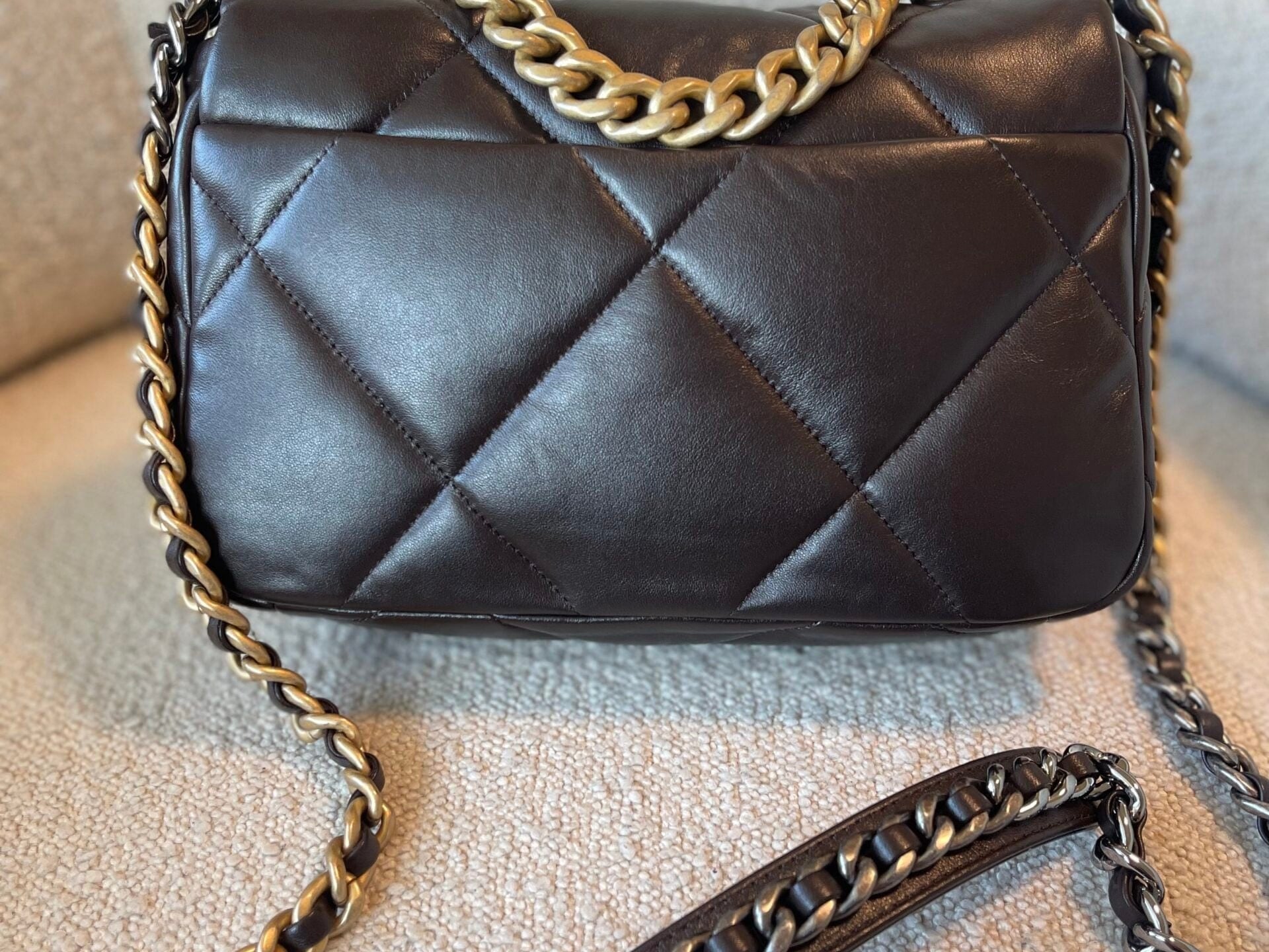 CHANEL Handbag 21A Dark Brown Lambskin Quilted 19 Flap Small MHW - Redeluxe