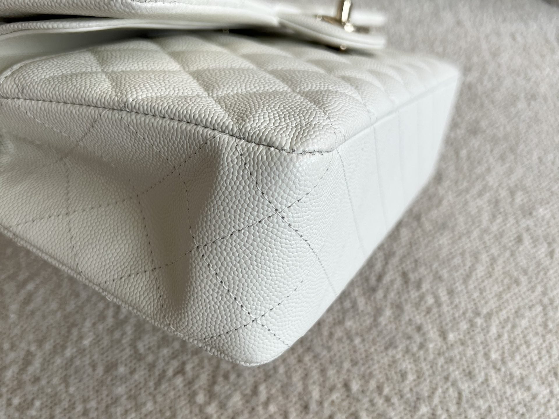 CHANEL Handbag 21A White Caviar Quilted Classic Flap Medium LGHW - Redeluxe