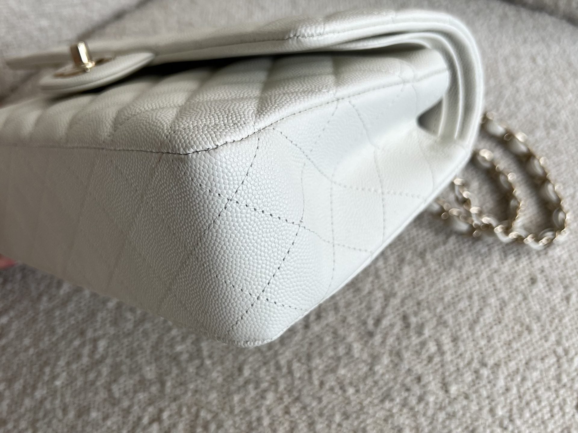 CHANEL Handbag 21A White Caviar Quilted Classic Flap Medium LGHW - Redeluxe