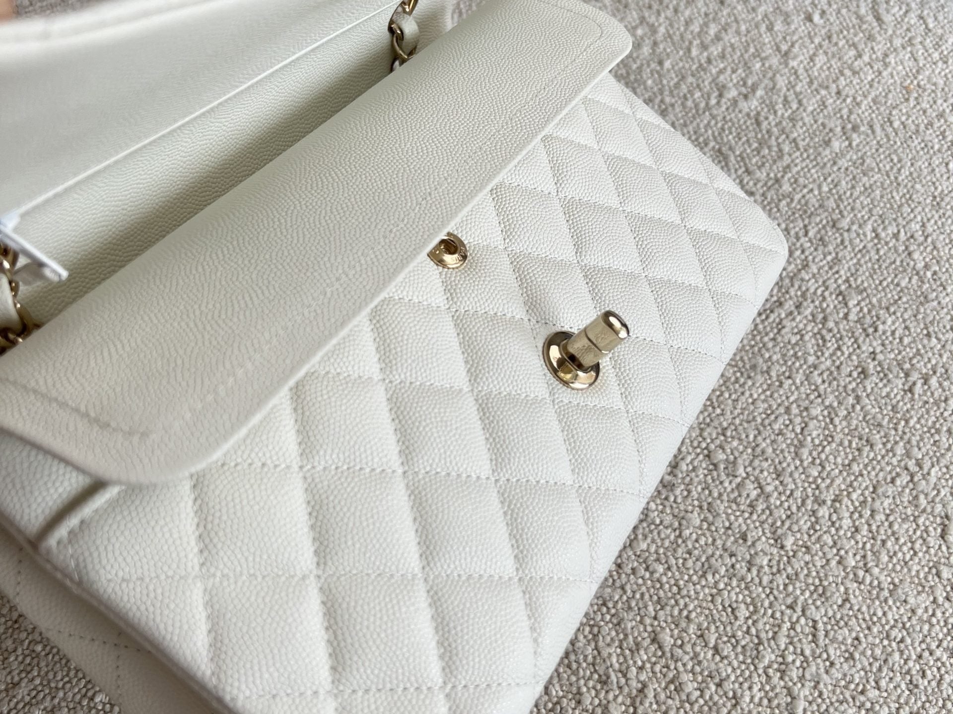 CHANEL Handbag 21A White Caviar Quilted Classic Flap Medium LGHW - Redeluxe