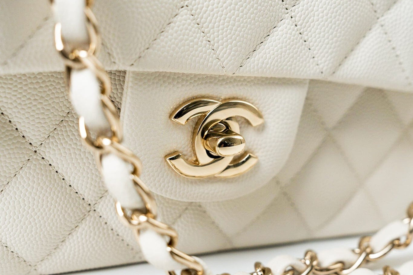 CHANEL Handbag 21A White/ Ivory Caviar Quilted Classic Flap Medium Light Gold Hardware - Redeluxe