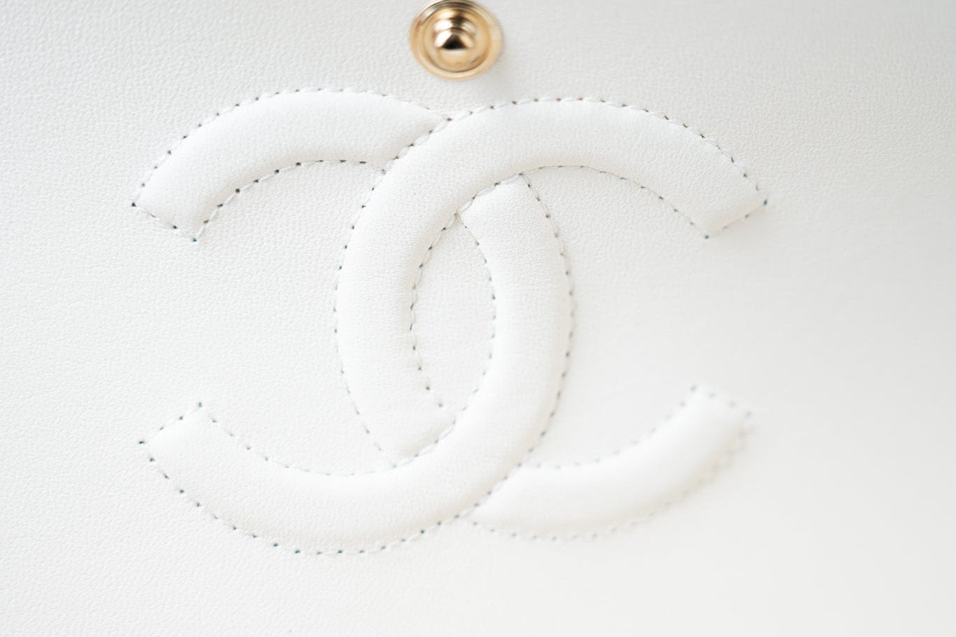 CHANEL Handbag 21A White/ Ivory Caviar Quilted Classic Flap Medium Light Gold Hardware - Redeluxe