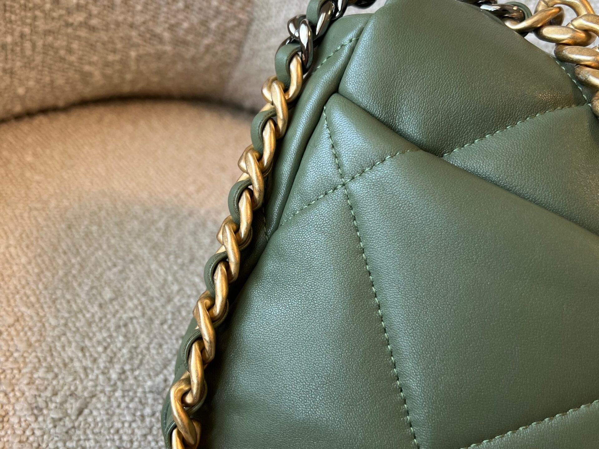 CHANEL Handbag 21B Military Green Lambskin Quilted 19 Flap Small Mixed Hardware - Redeluxe