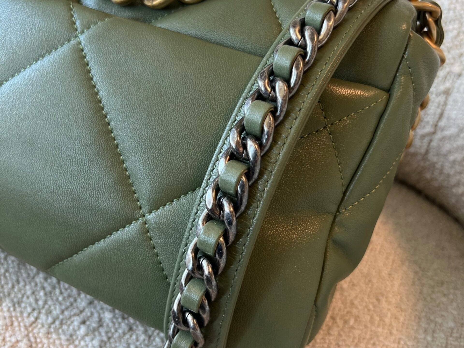 CHANEL Handbag 21B Military Green Lambskin Quilted 19 Flap Small Mixed Hardware - Redeluxe