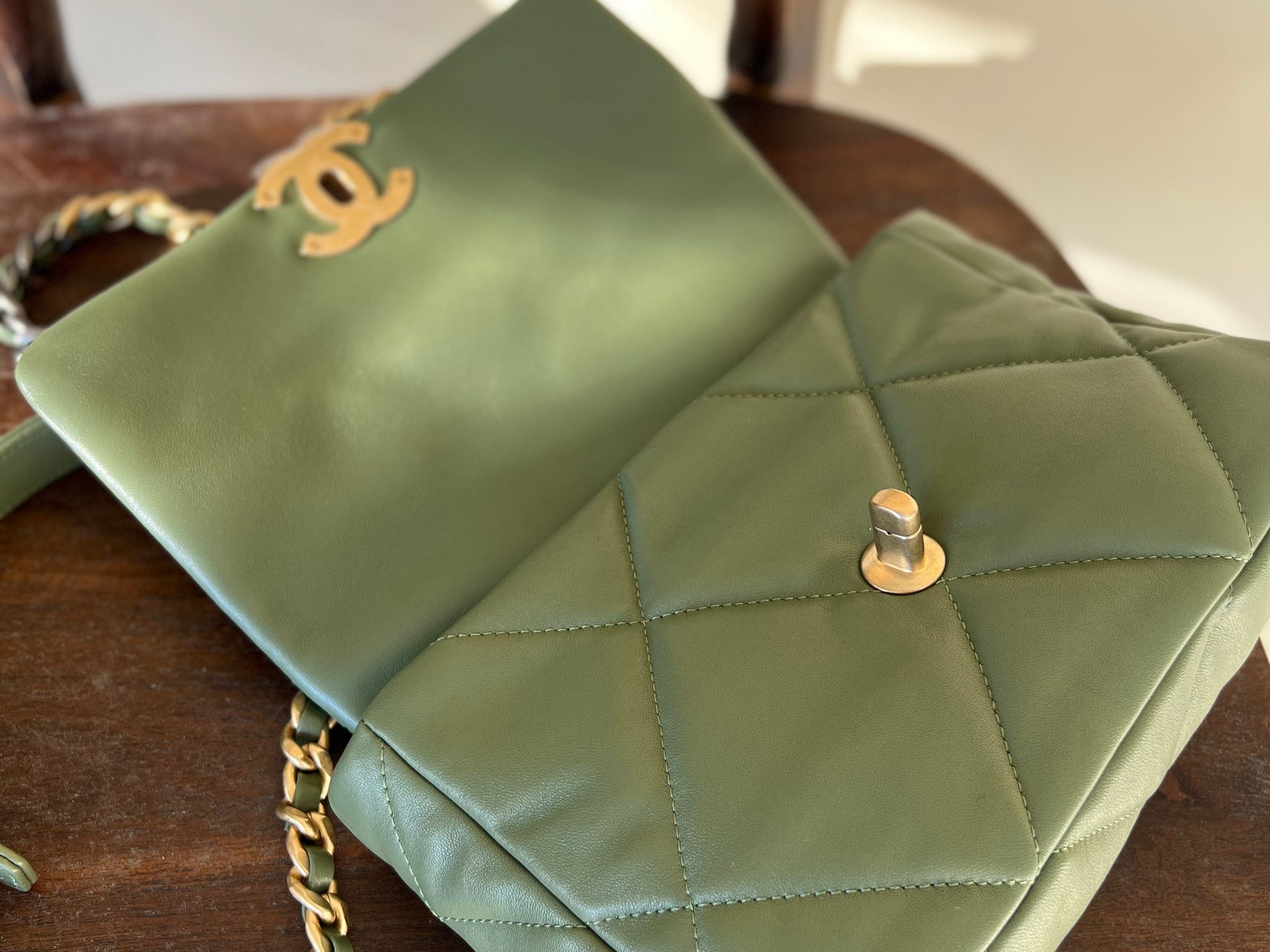 CHANEL Handbag 21B Military Green Lambskin Quilted 19 Flap Small Mixed Hardware - Redeluxe