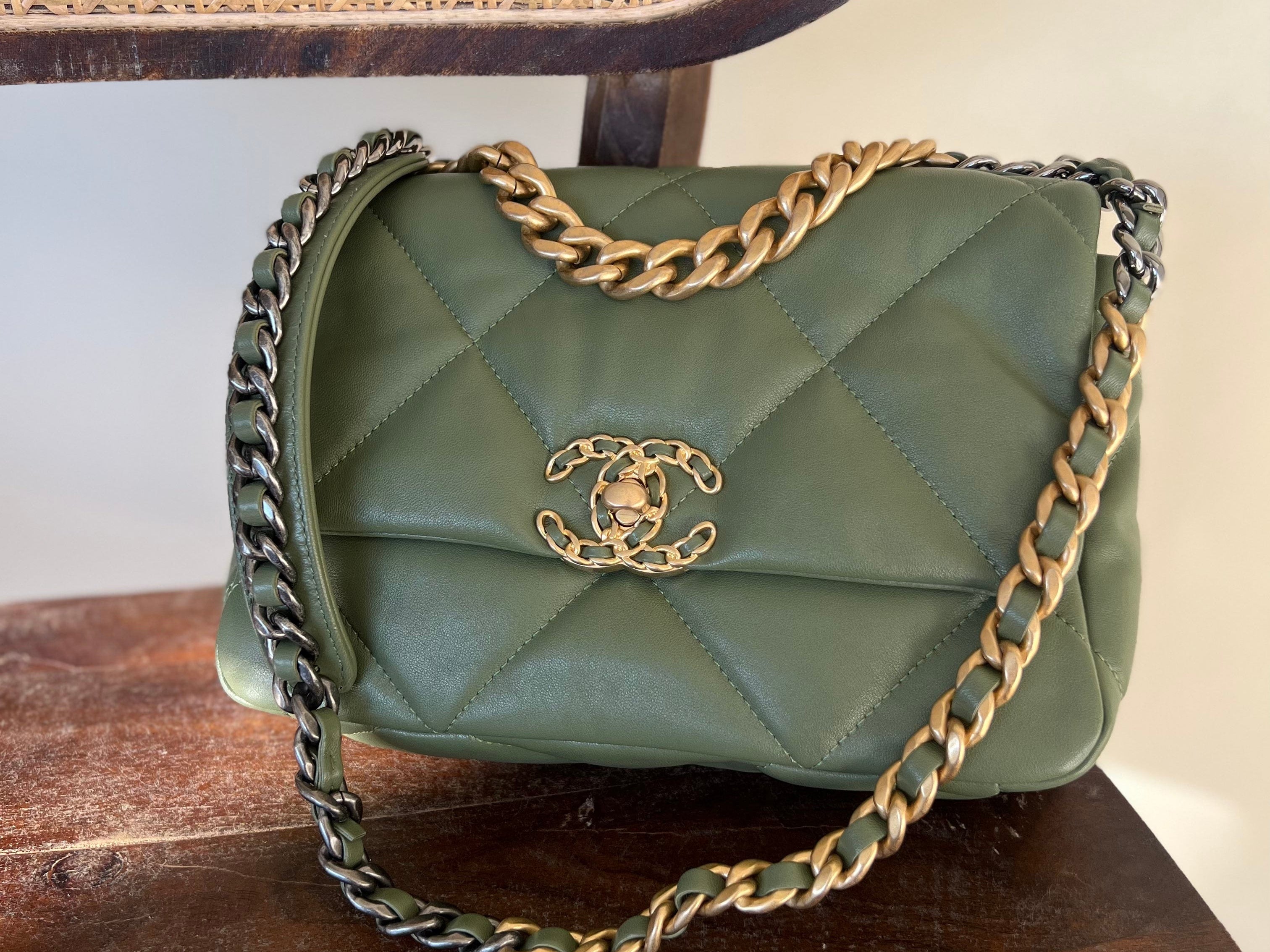 CHANEL Handbag 21B Military Green Lambskin Quilted 19 Flap Small Mixed Hardware - Redeluxe
