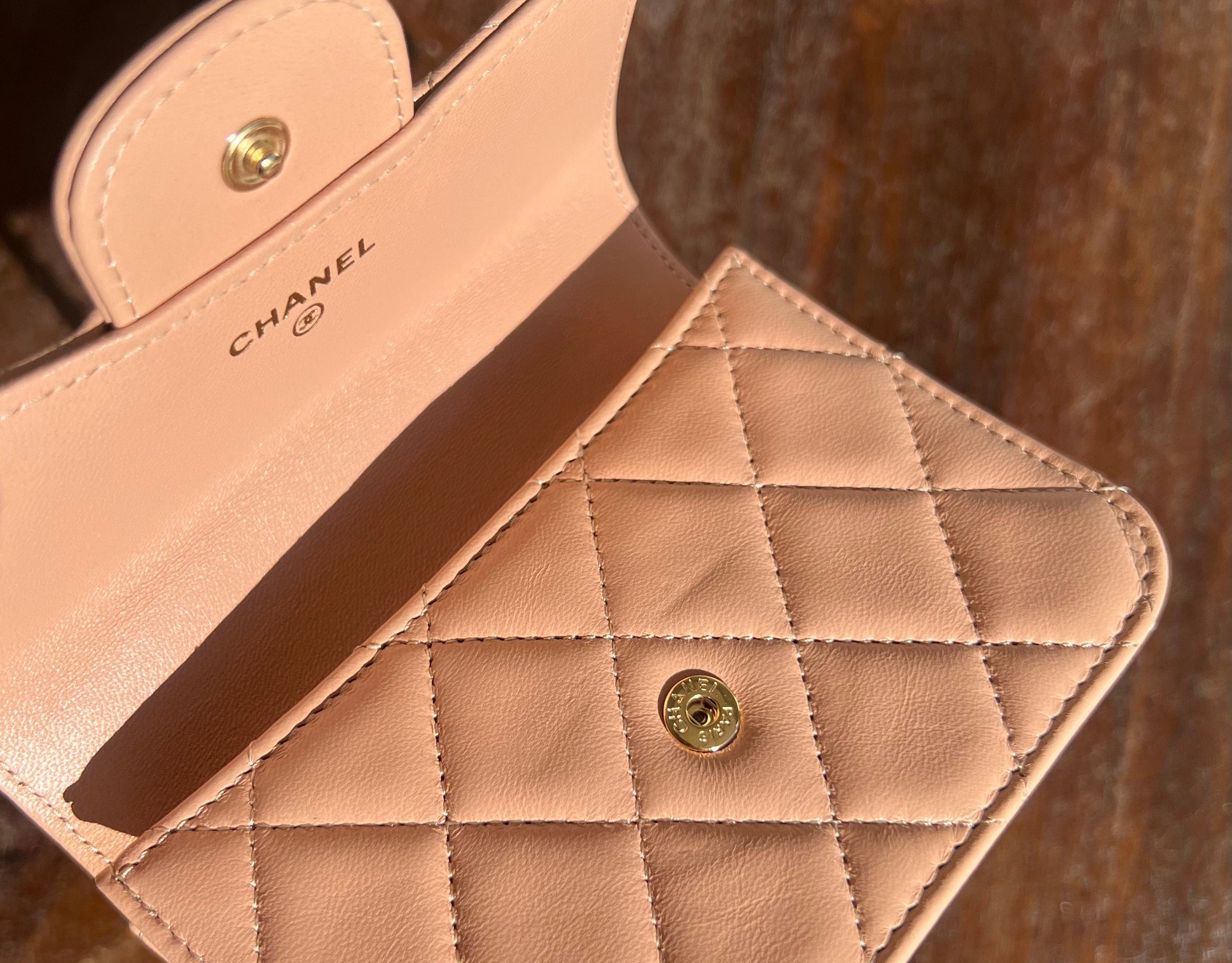 CHANEL Handbag 21K Beige Micro Lambskin Quilted Top Handle Flap Coin Purse with Chain - Redeluxe