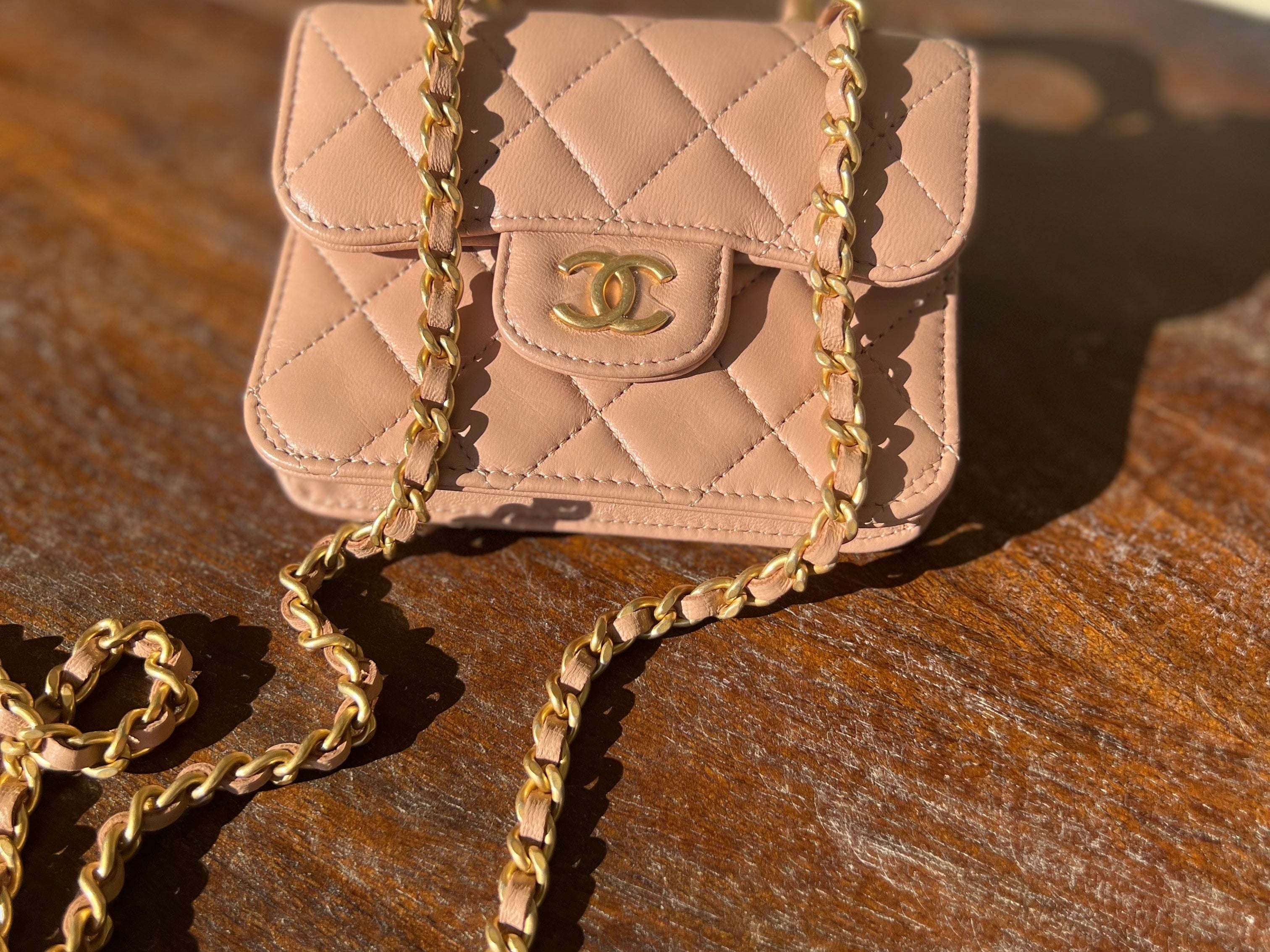 CHANEL Handbag 21K Beige Micro Lambskin Quilted Top Handle Flap Coin Purse with Chain - Redeluxe
