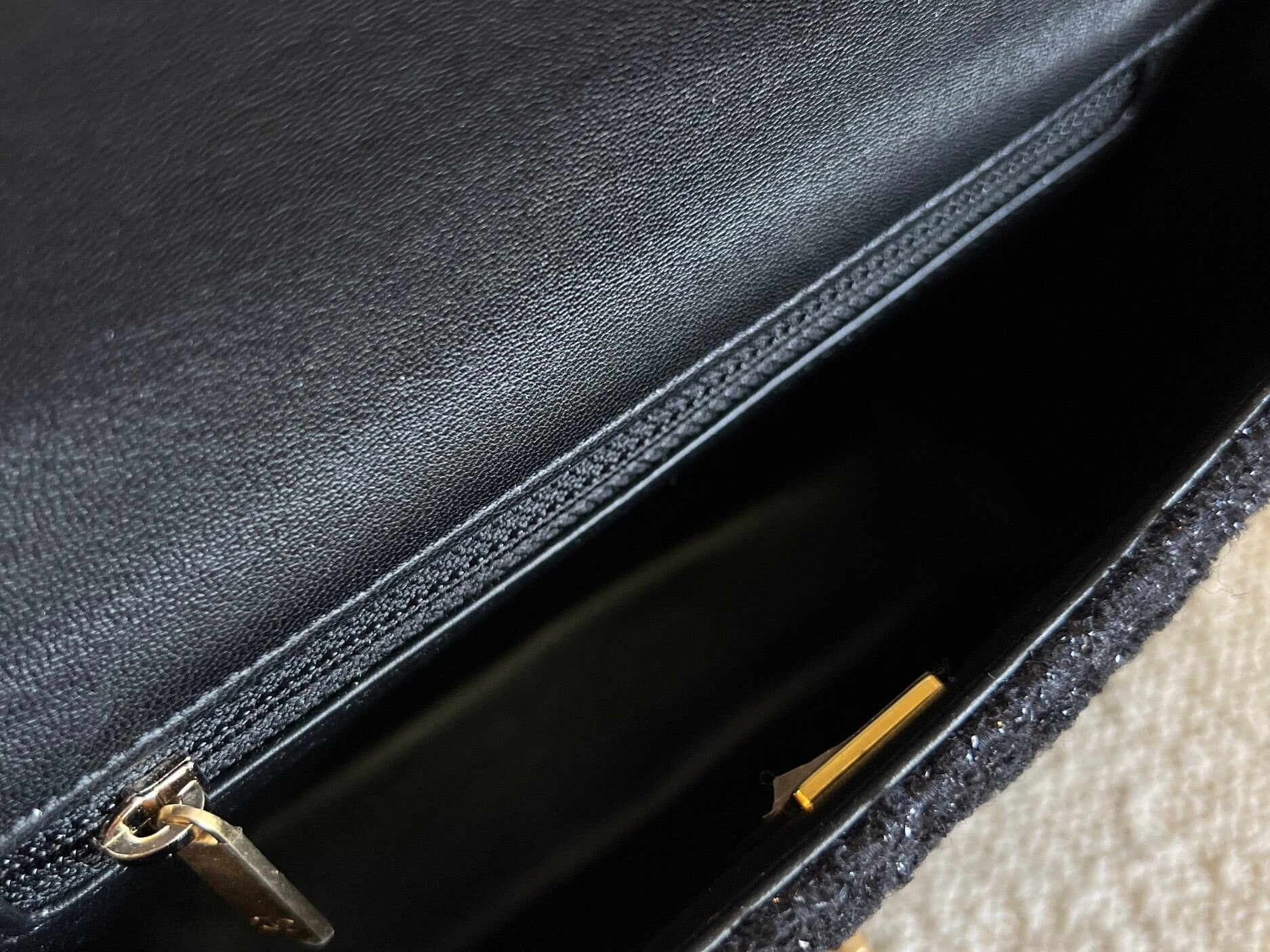 CHANEL Handbag 21K Black Symphony Tweed Single Flap Bag - Redeluxe