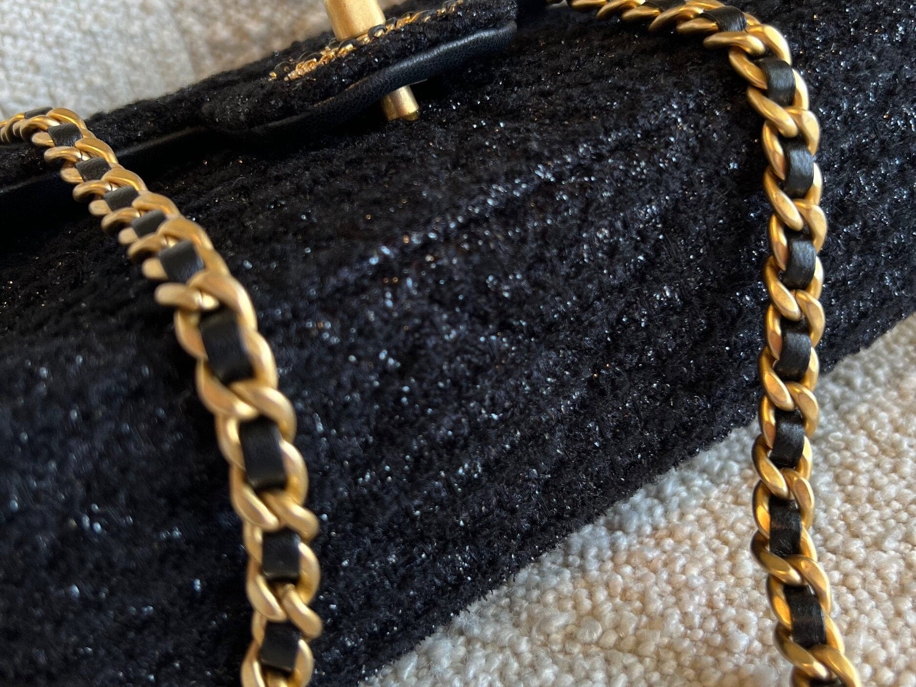 CHANEL Handbag 21K Black Symphony Tweed Single Flap Bag - Redeluxe