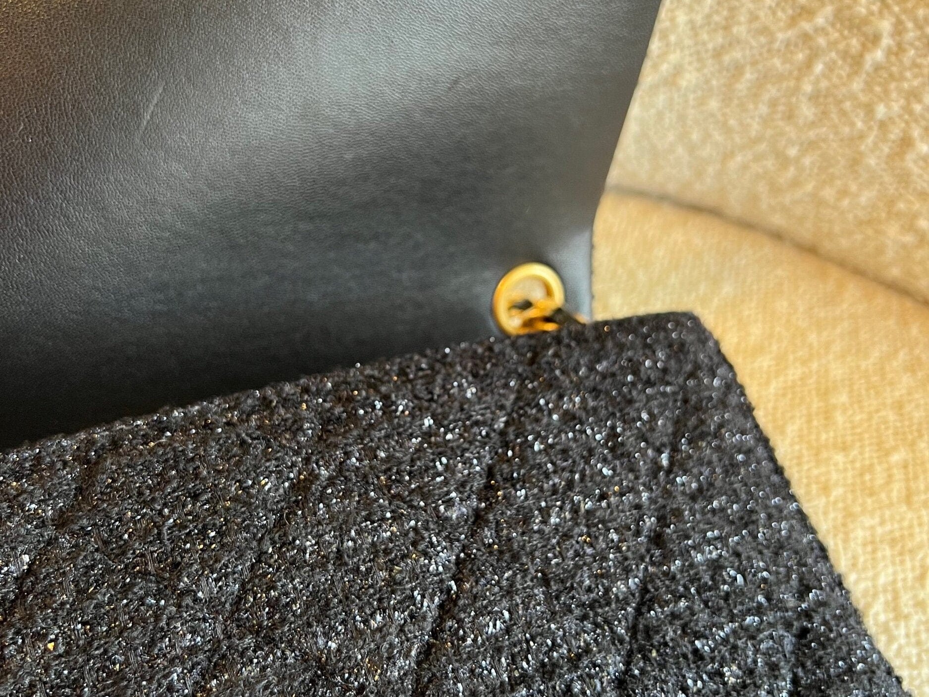 CHANEL Handbag 21K Black Symphony Tweed Single Flap Bag - Redeluxe