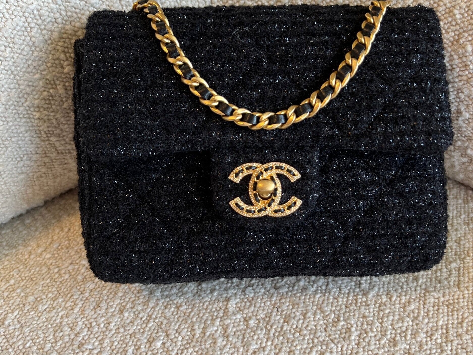 CHANEL Handbag 21K Black Symphony Tweed Single Flap Bag - Redeluxe