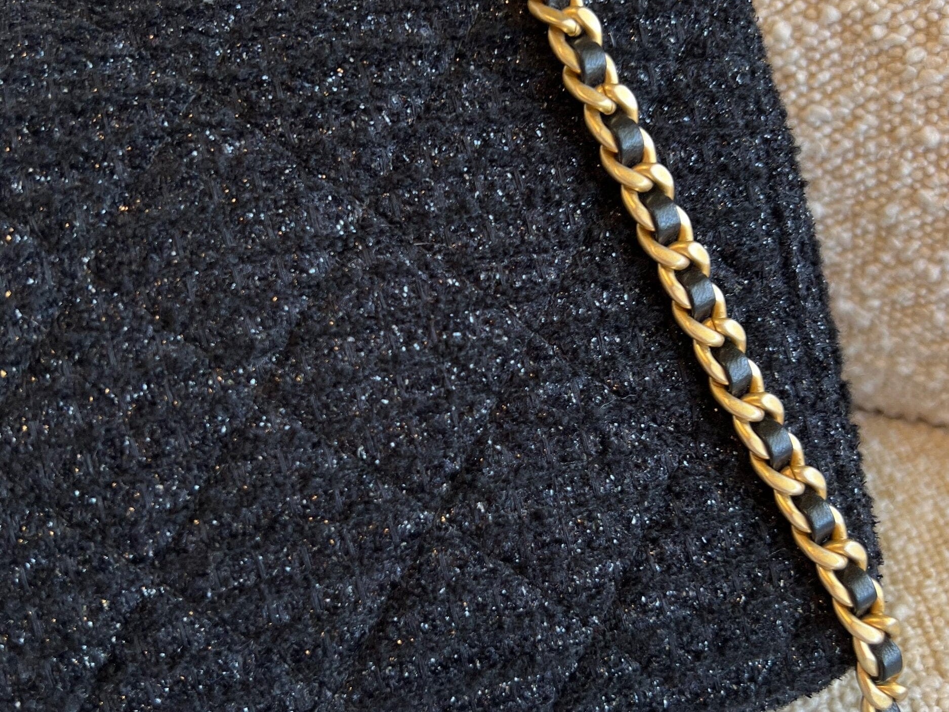 CHANEL Handbag 21K Black Symphony Tweed Single Flap Bag - Redeluxe