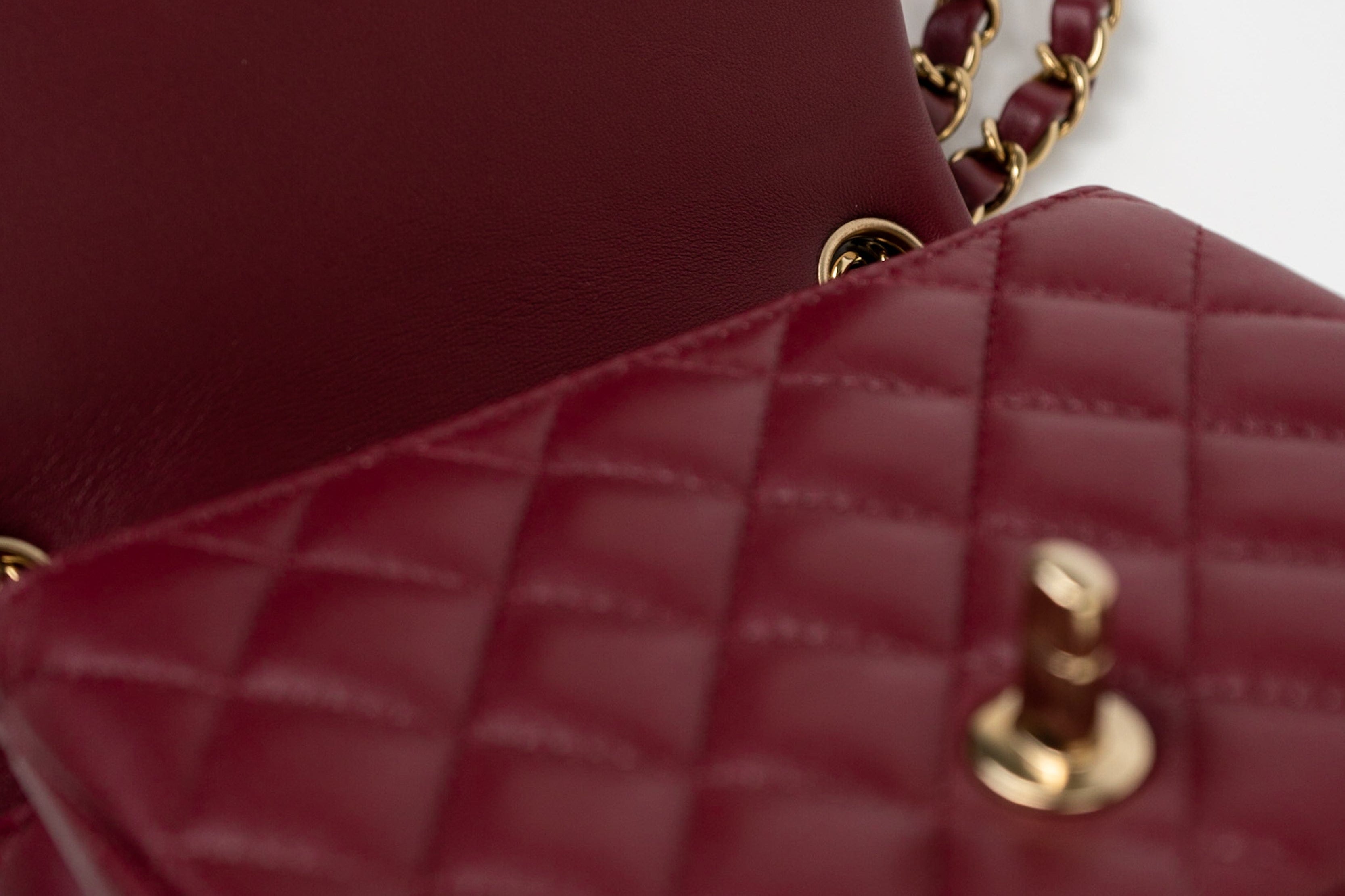 CHANEL Handbag 21K Burgundy Lambskin Quilted Mini Square Flap - Redeluxe