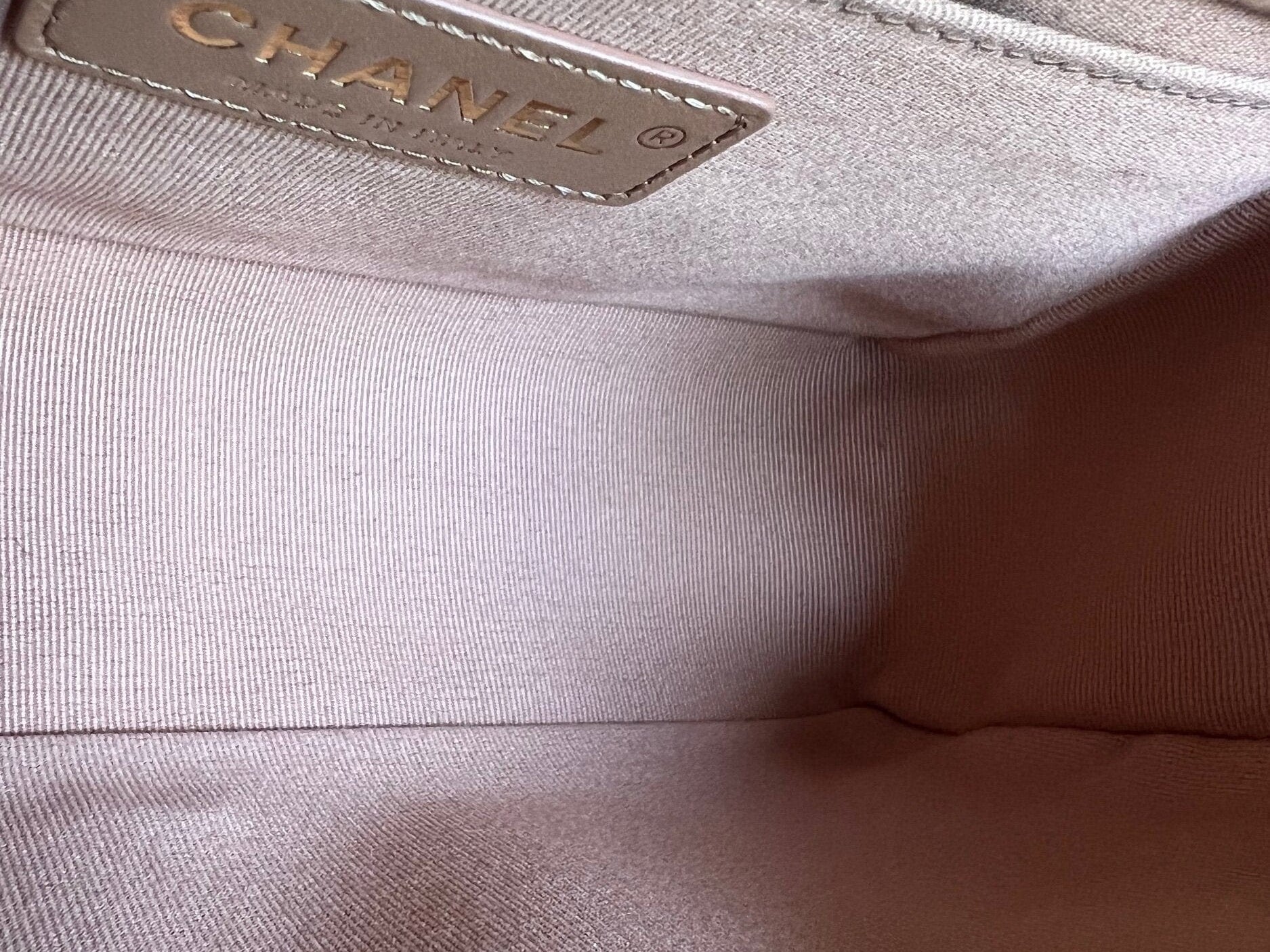 CHANEL Handbag 21K Caramel Caviar Quilted Old Medium Boy Bag LGHW - Redeluxe