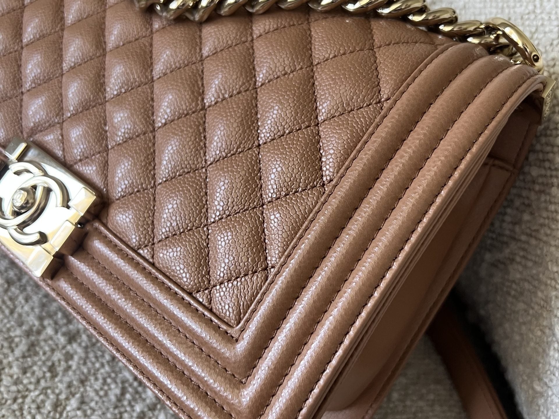 CHANEL Handbag 21K Caramel Caviar Quilted Old Medium Boy Bag LGHW - - Redeluxe