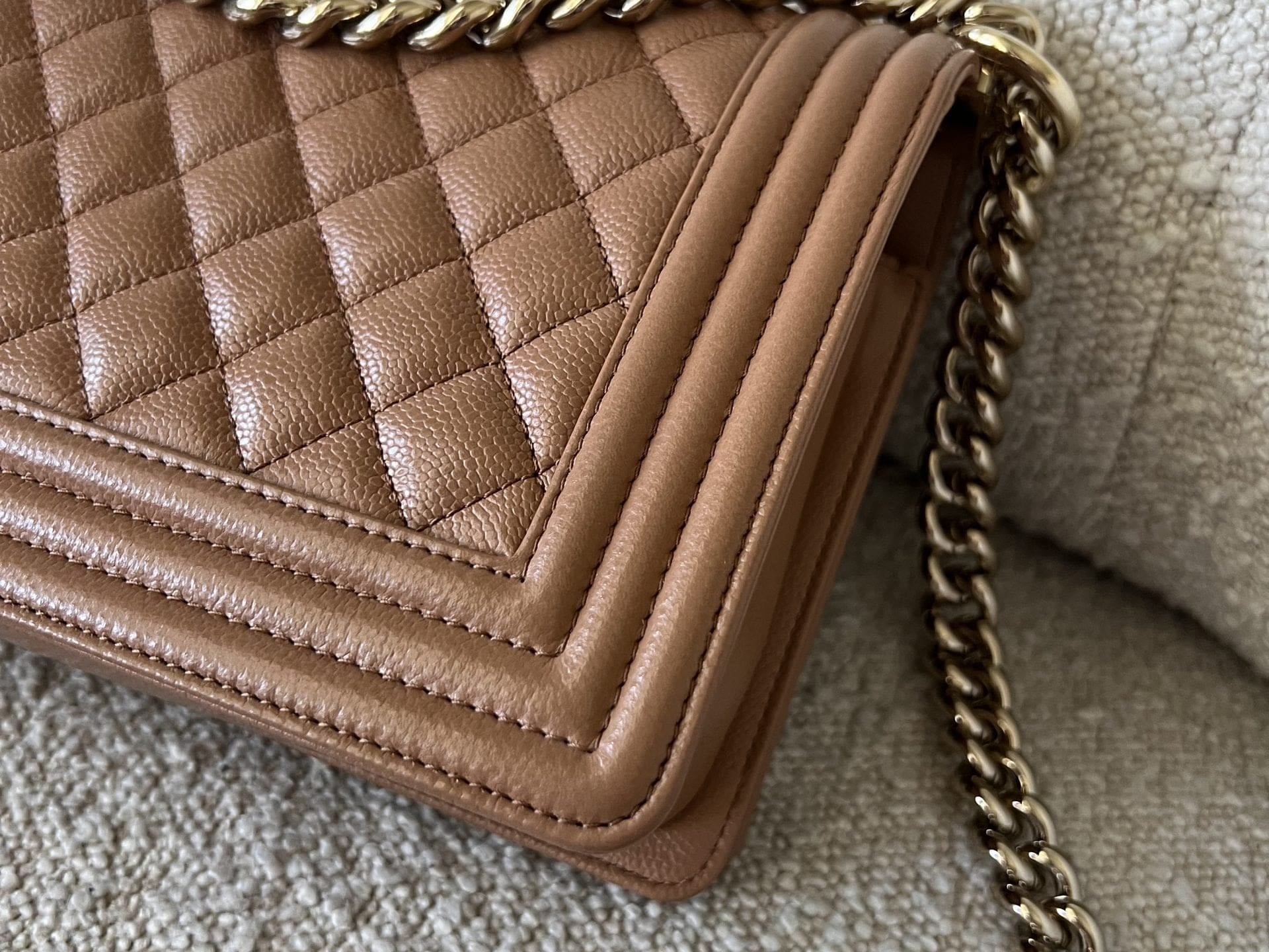 CHANEL Handbag 21K Caramel Caviar Quilted Old Medium Boy Bag LGHW - - Redeluxe