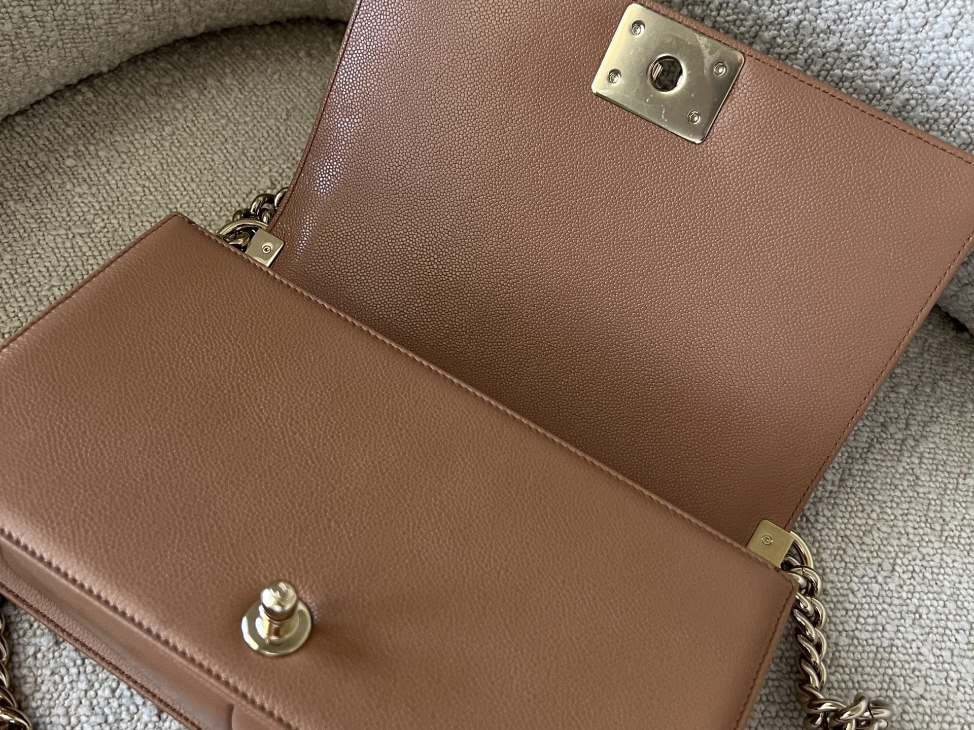 CHANEL Handbag 21K Caramel Caviar Quilted Old Medium Boy Bag LGHW - - Redeluxe