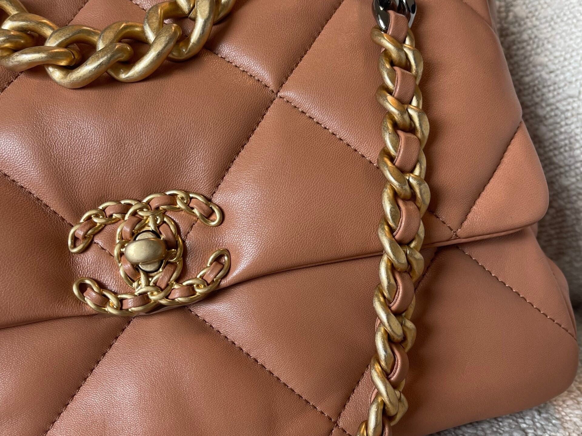CHANEL Handbag 21K Caramel Lambskin Quilted 19 Flap Large Mixed Hardware - Redeluxe