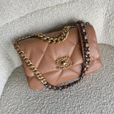 CHANEL Handbag 21K Chanel Caramel 19 Flap Small MHW - Redeluxe